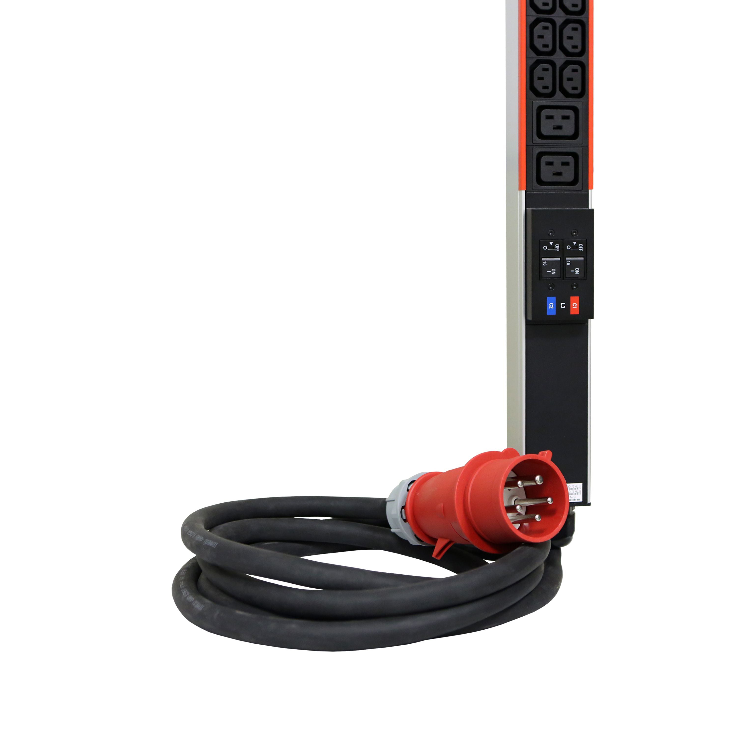 LEGRAND 646015 PDU IP ZéroU Triphasé 32A 48 p. 36x C13 12x C19 Entrée IEC Mesuré