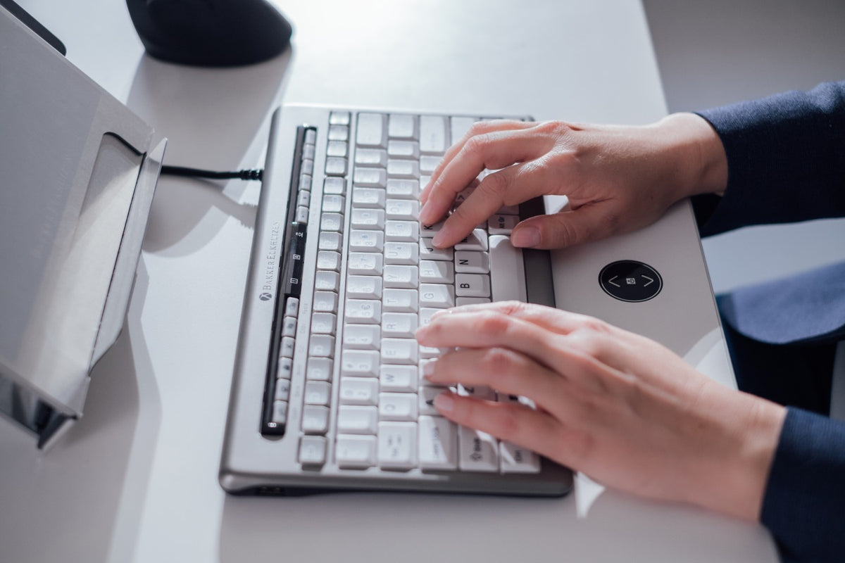 BAKKERELKHUISEN Clavier Compact S-board 840 (US)