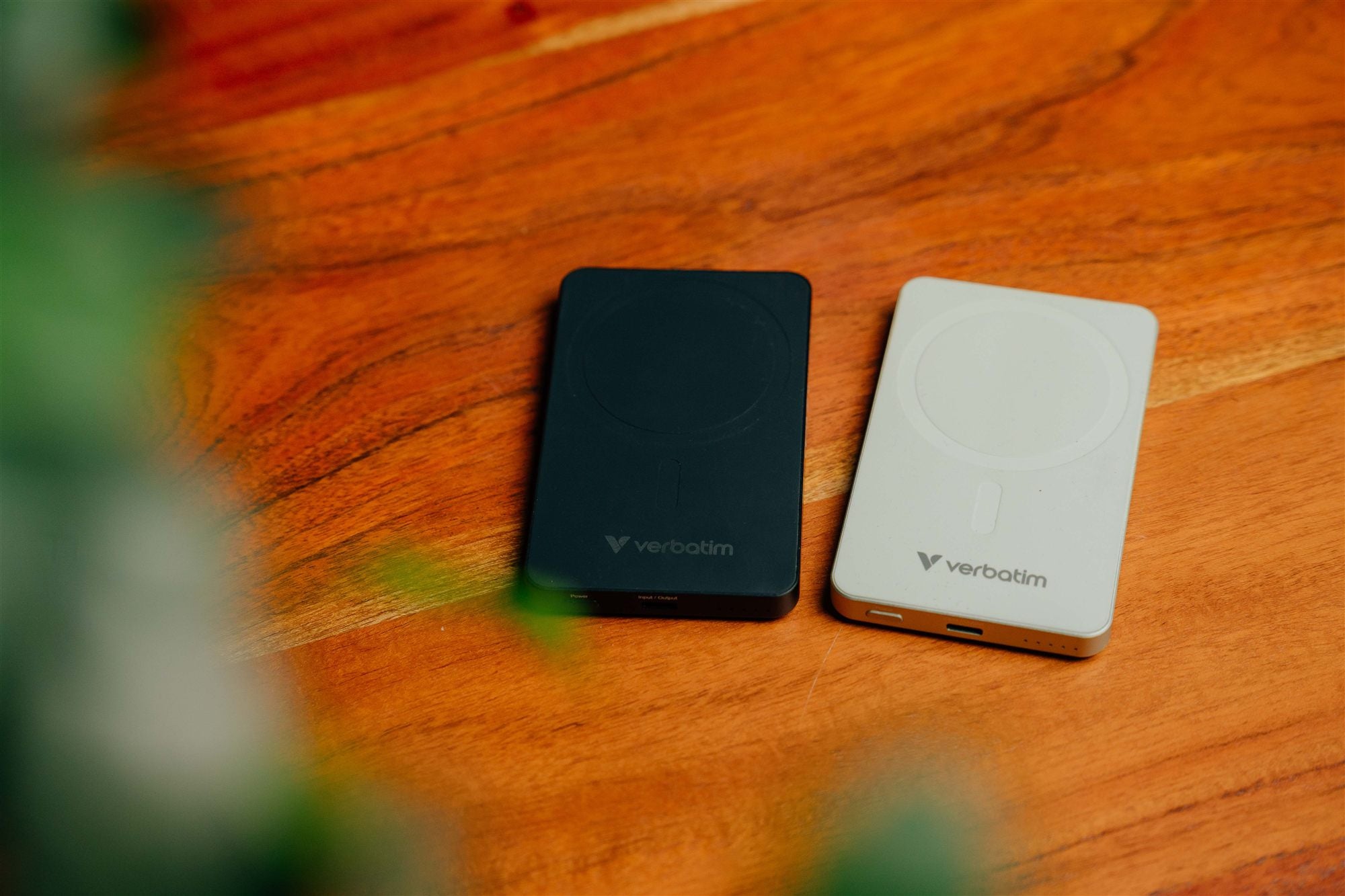 VERBATIM CHARGE N GO ESSENTIALS POWER BANK MAGNETIC WIRELESS 5000MAH BLACK WCF (P)