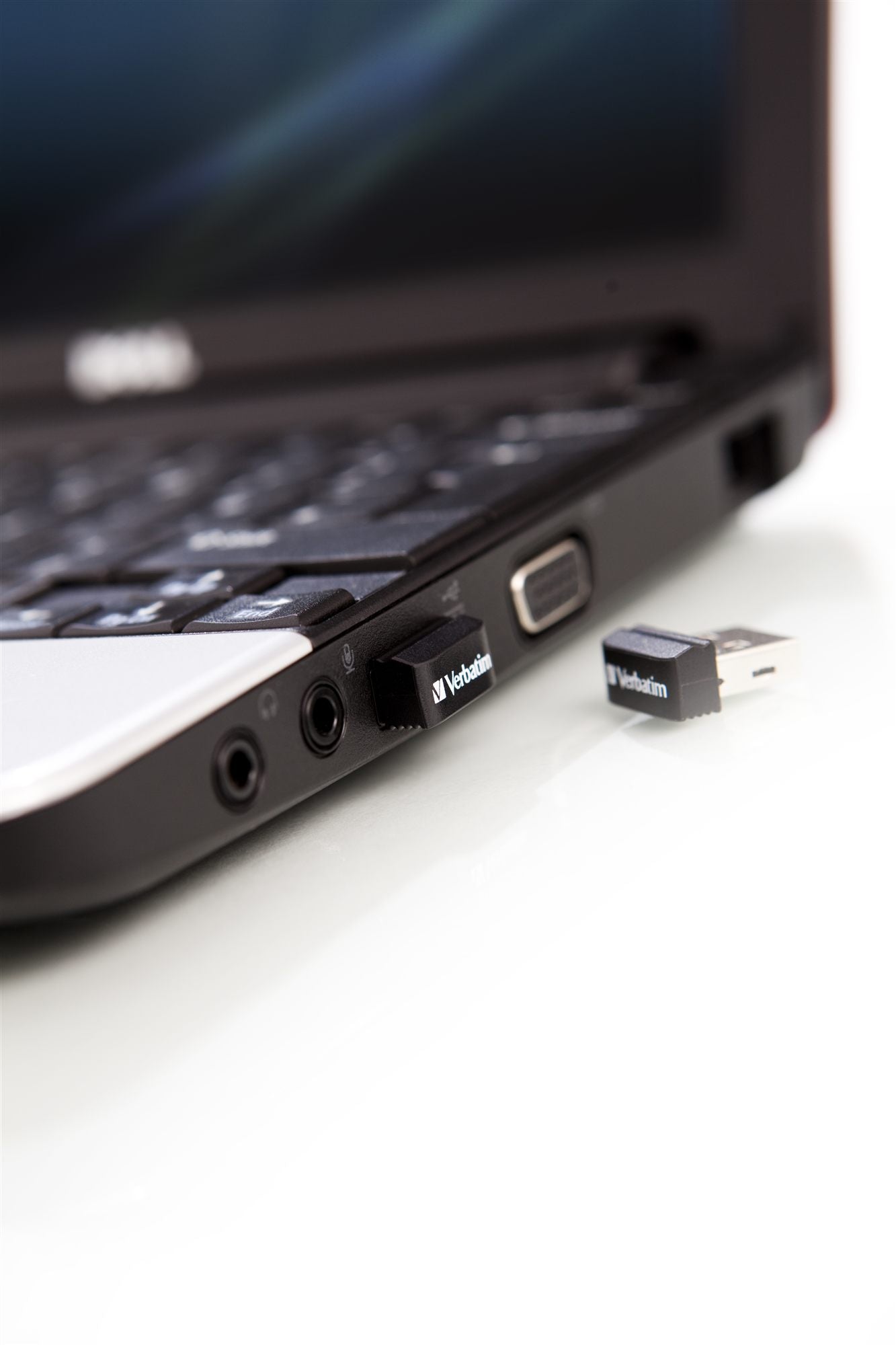 USB Drive 2.0 NANO 32GB Store N Stay