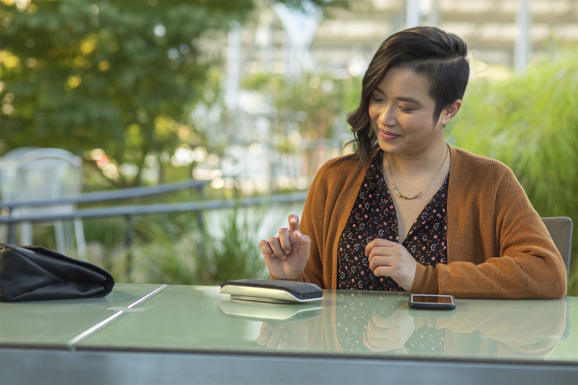 Poly Sync 20 SY20 USB-C Smart Speakerphone personnel