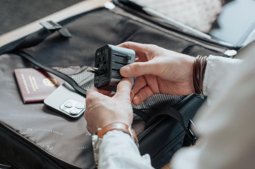 Verbatim Universal Travel Adapter UTA-03