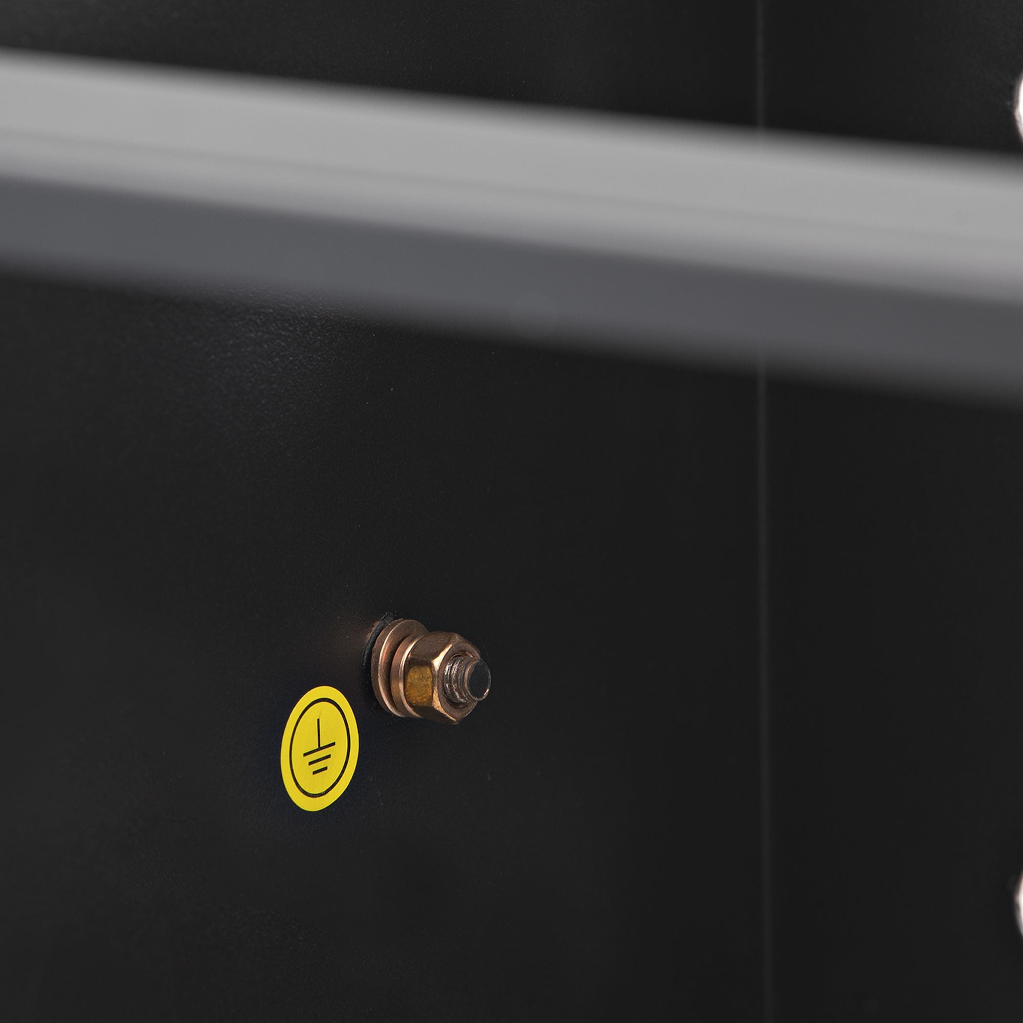 4U Wall Mount Rack 19in - 13.78in Deep