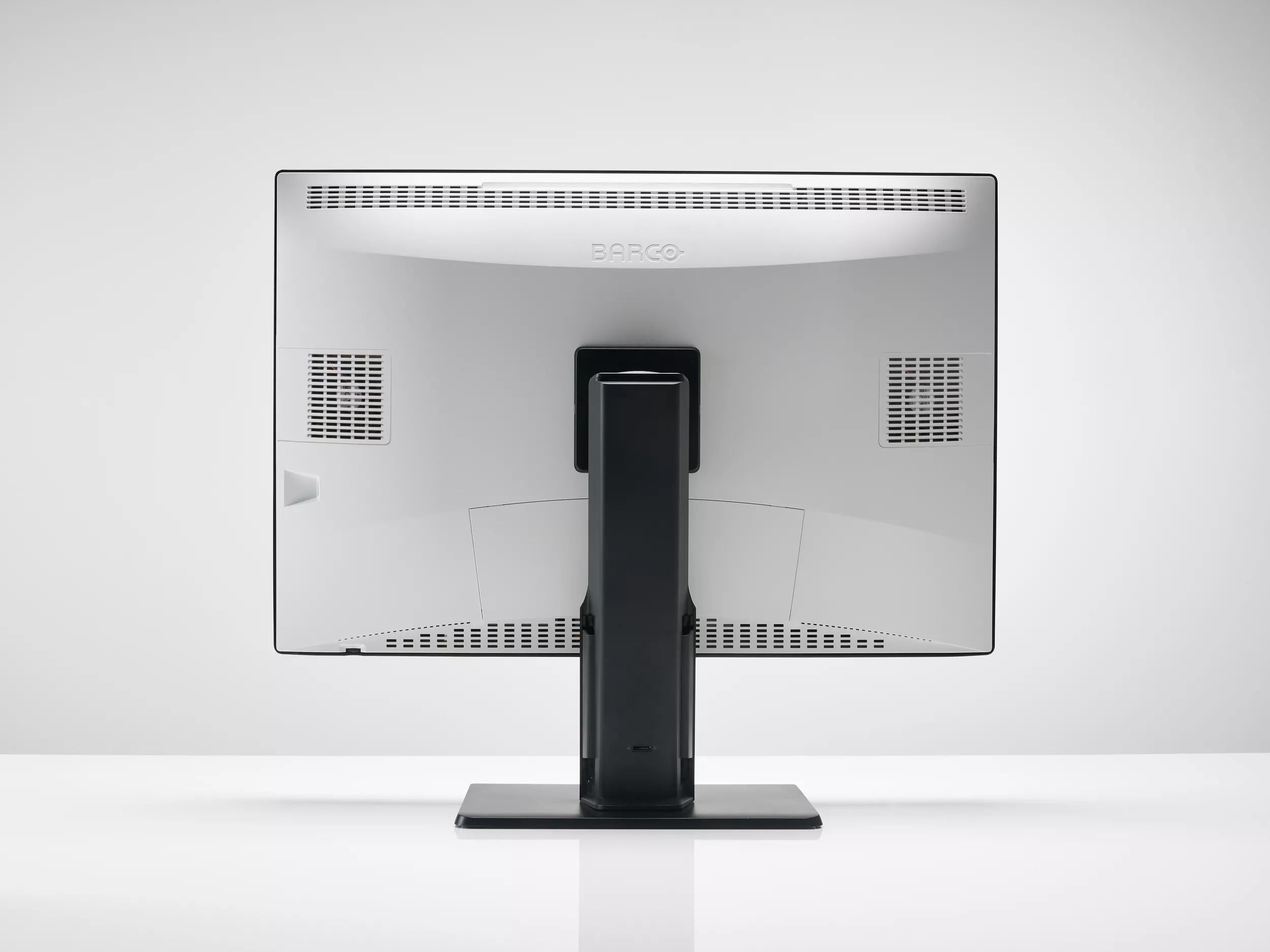 COR C F 4MP NC 30"1H1F EXCL DC
