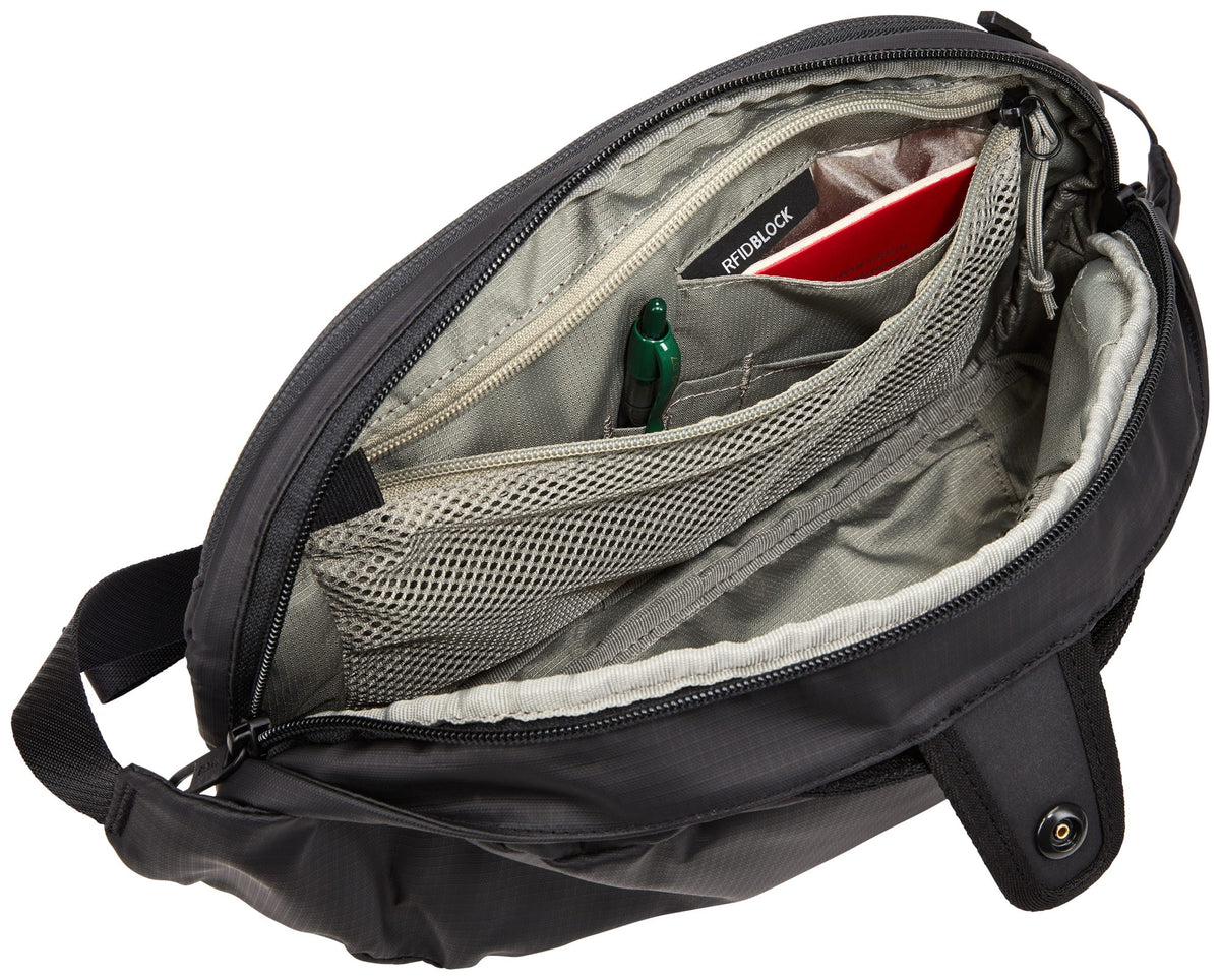 Thule Tact Crossbody 5L Black