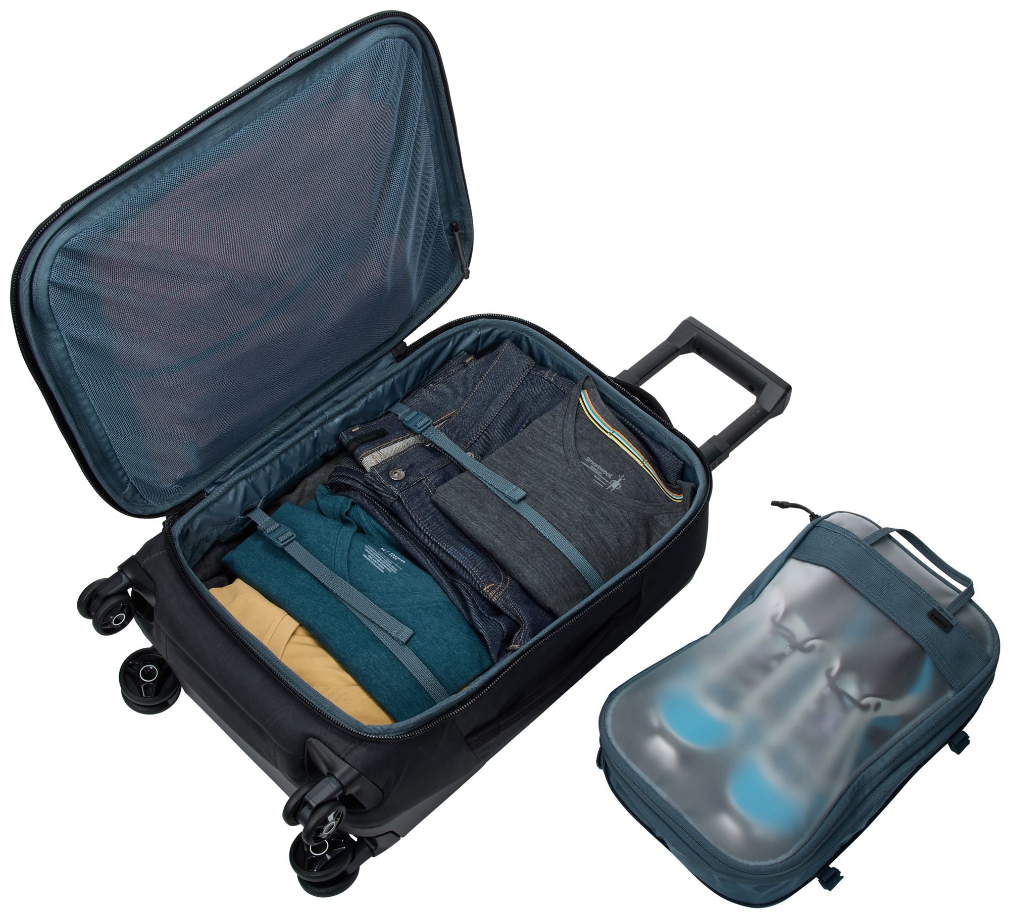 Thule Aion Carry on Spinner - Black