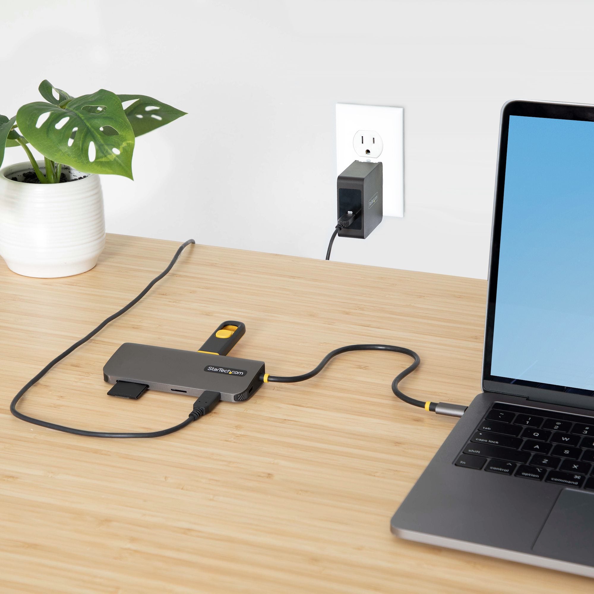 USB C Multiport Adpt 4K 60Hz HDMI PD