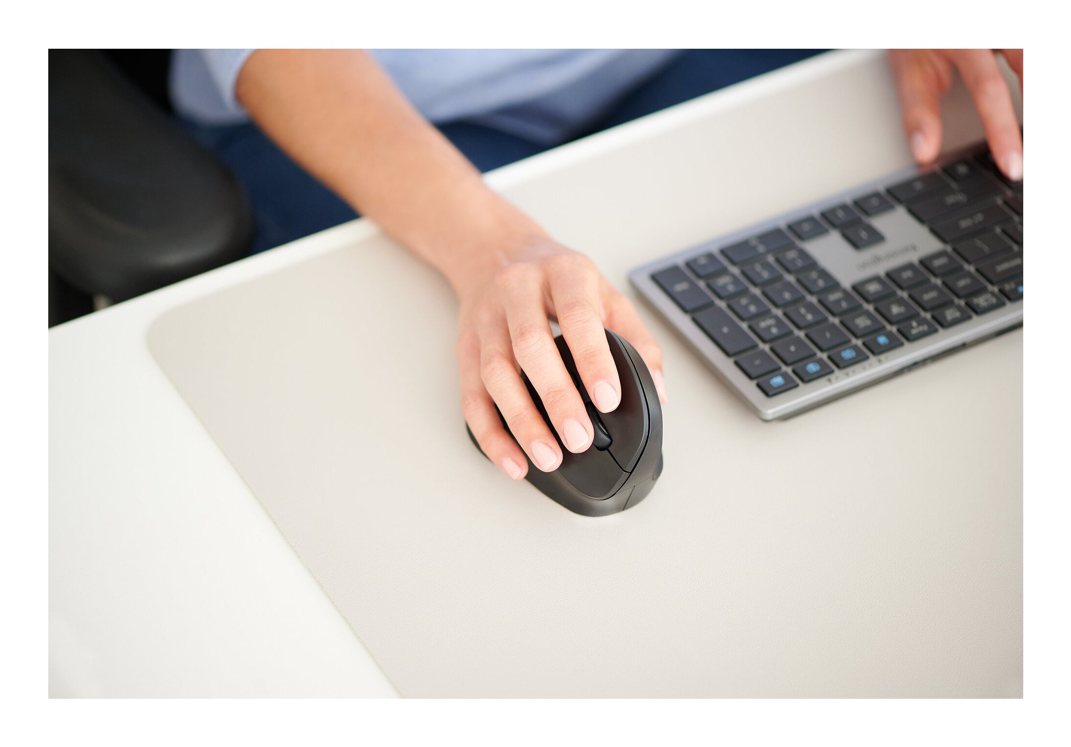 KB535 EQ Rechargeable Multi-Device Keybo
