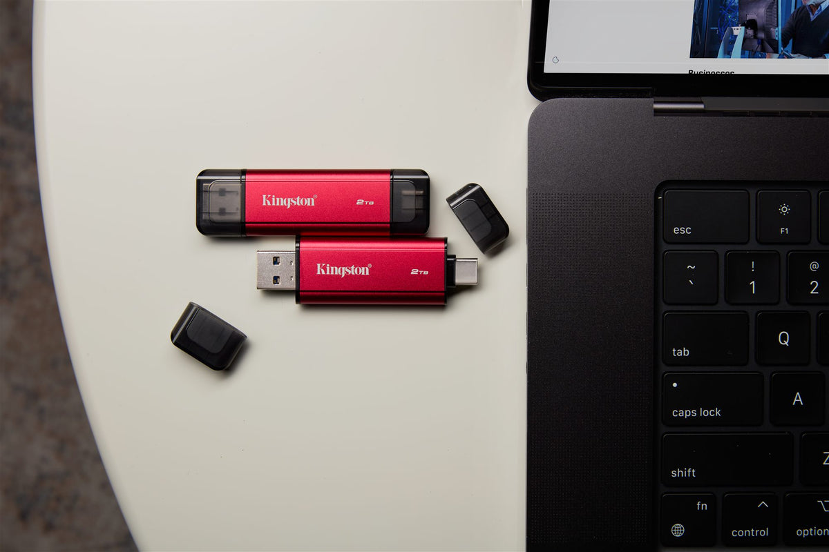 KINGSTON 2To Dual USB-A/C Portable SSD Up to 1050Mo/s USB 3.2 Gen 2