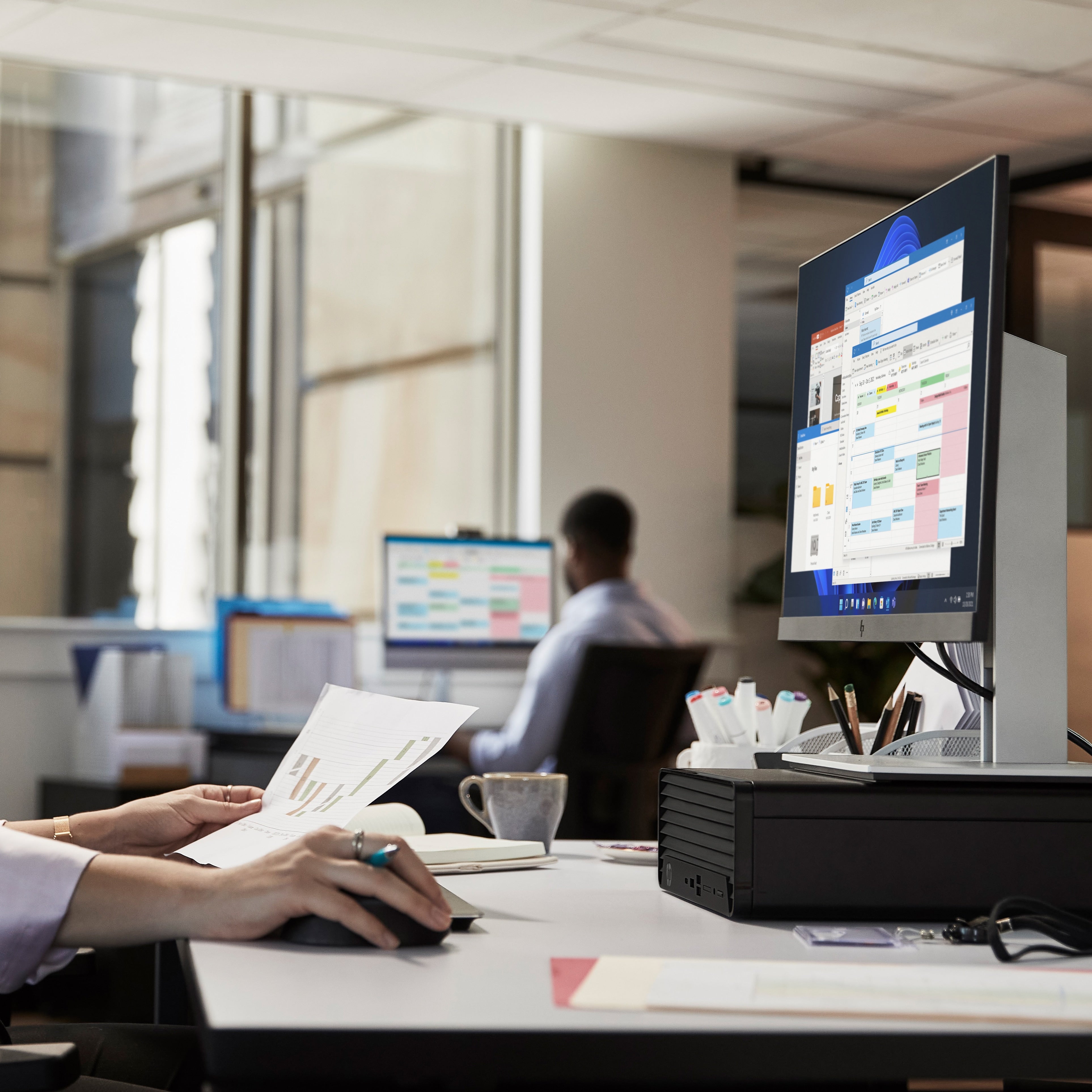 HP Pro 400 G9 Intel® Core™ i5 i5-14500 8 Go DDR5-SDRAM 512 Go SSD Windows 11 Pro SFF PC Noir