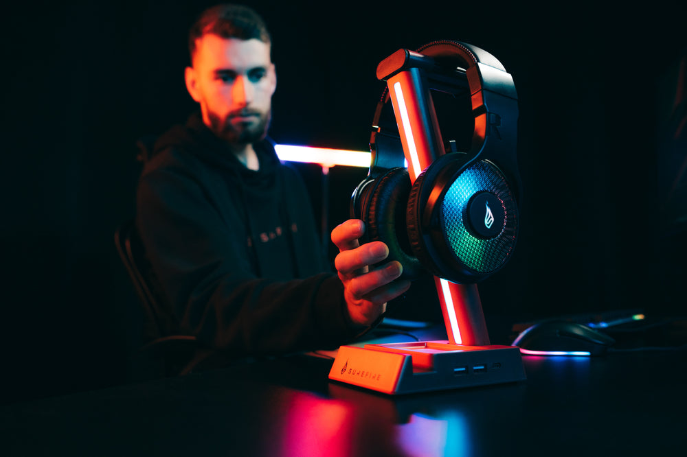 VERBATIM SUREFIRE VINSON N2 DUAL BALANCE GAMING RGB MULTI-FUNCTION HEADSET STAND RED WCF (P)