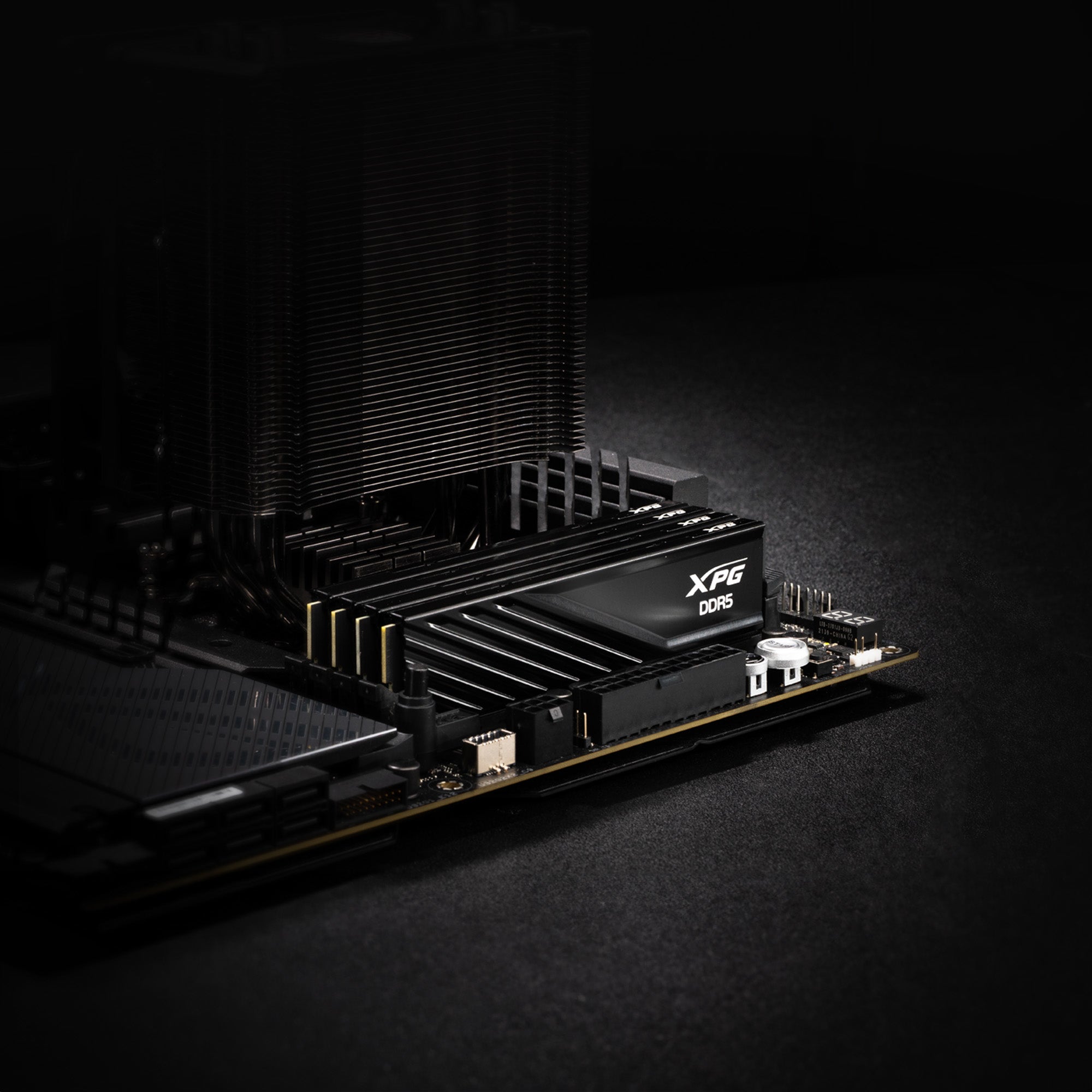 XPG LANCER BLADE module de mémoire 32 Go 2 x 16 Go DDR5 288-pin DIMM