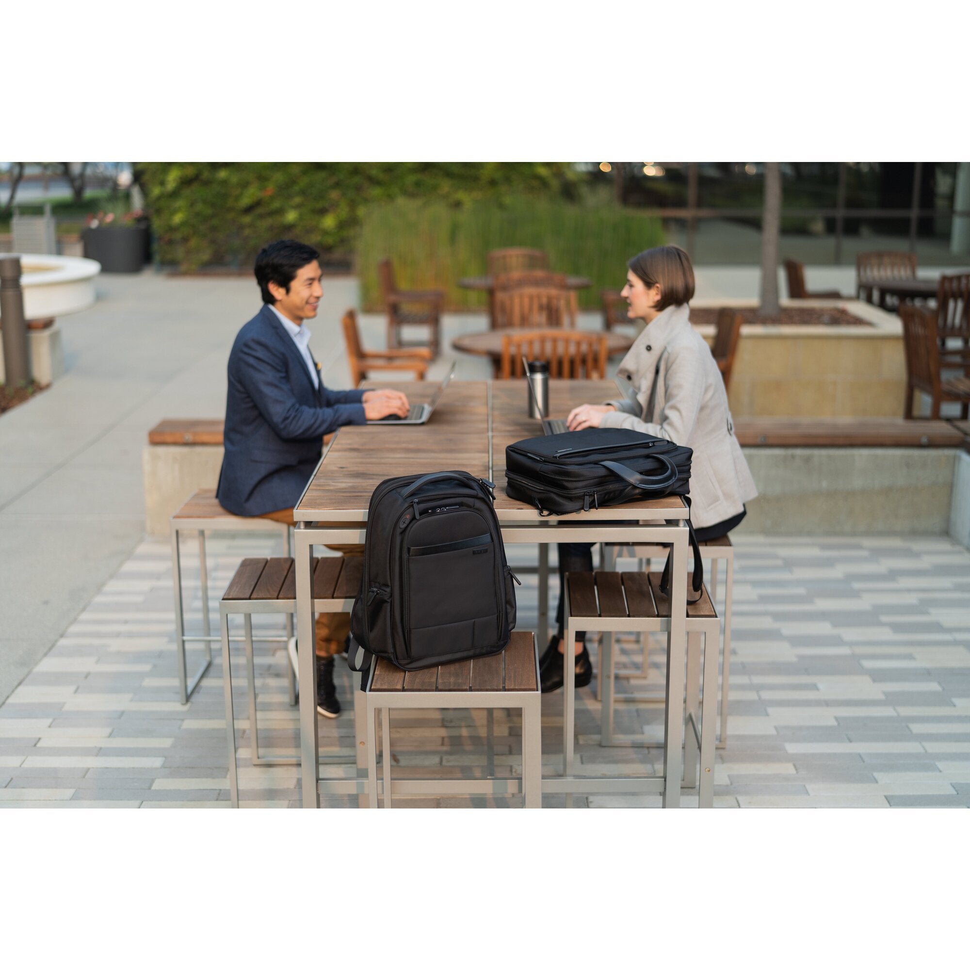 Contour" 2.0 15.6" Business Laptop Backp