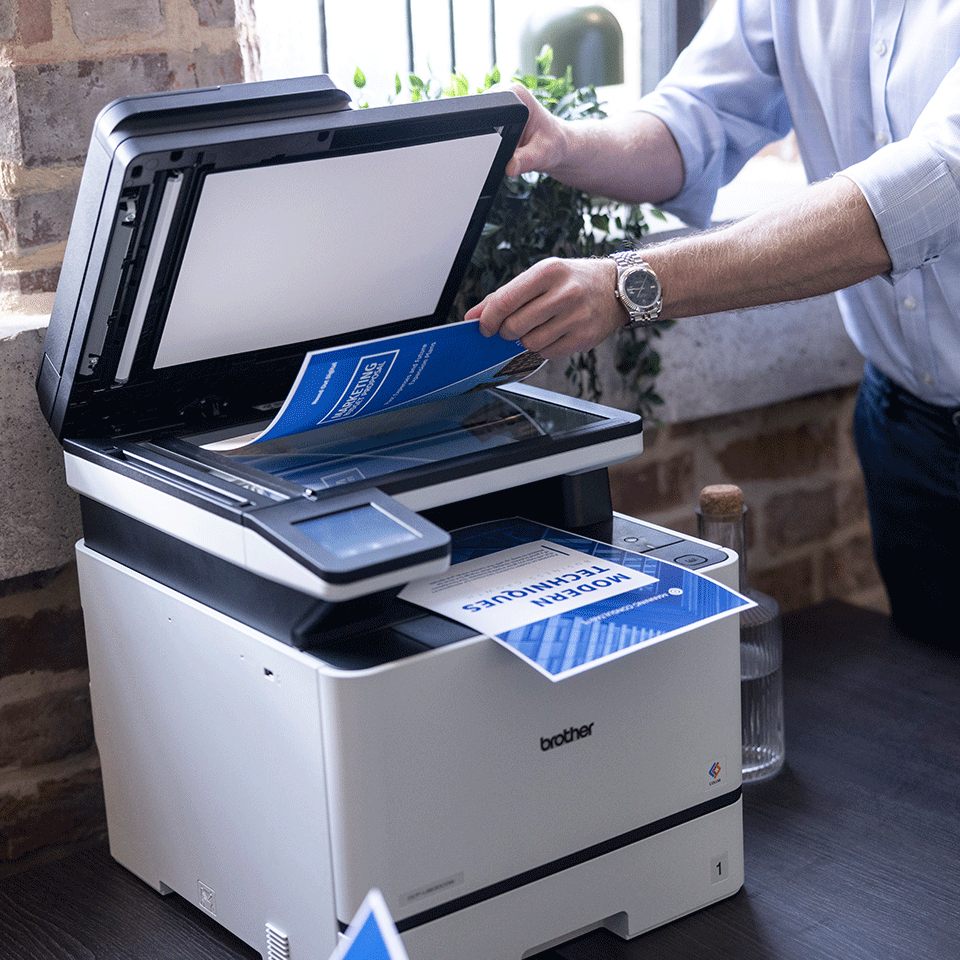 BROTHER Imprimante Multifonction Couleur/ 31/31 ppm 3en 1 Réseau/Wifi/ NFC/ BSI
