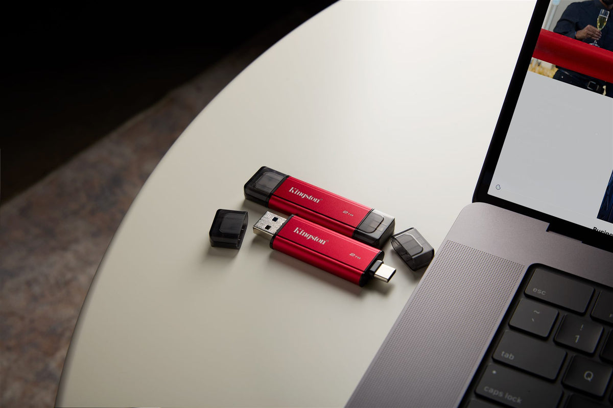 KINGSTON 2To Dual USB-A/C Portable SSD Up to 1050Mo/s USB 3.2 Gen 2