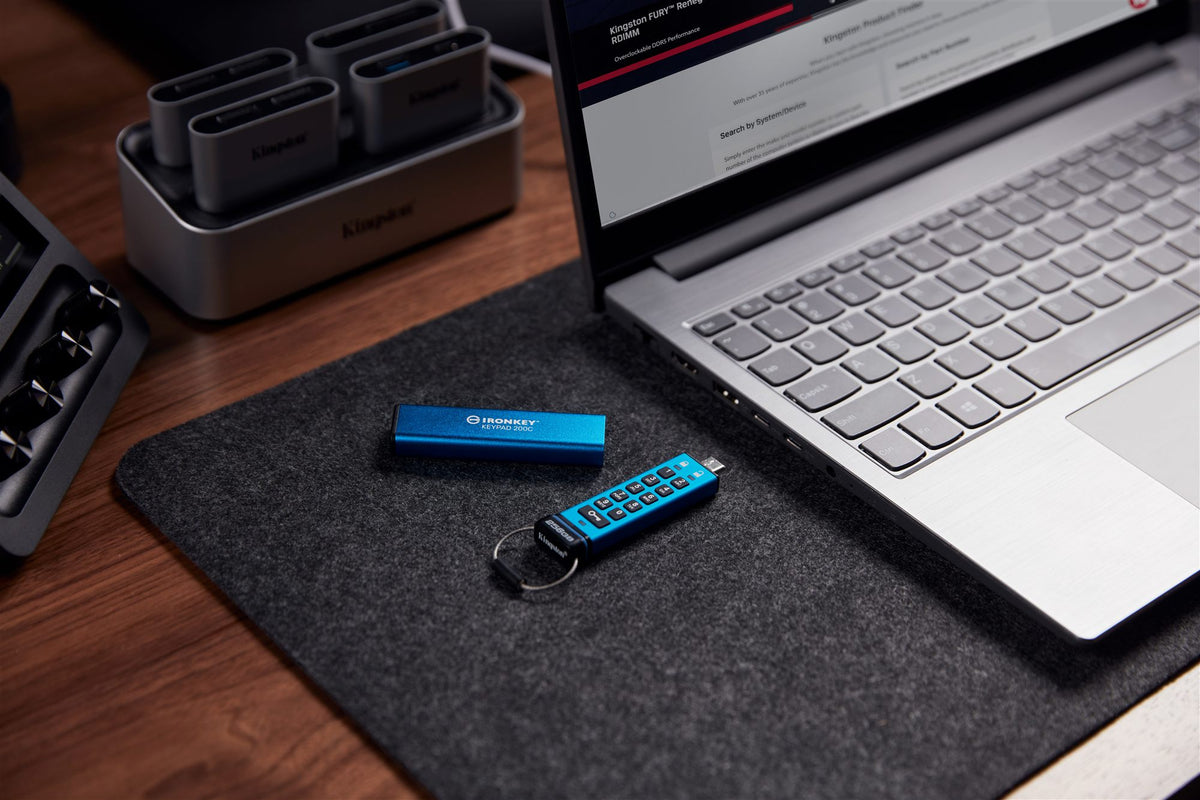 KINGSTON 256Go USB-C IronKey Keypad 200C FIPS 140-3 Lvl 3 Pending AES-256