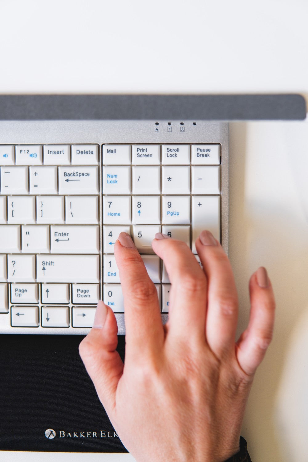 BAKKERELKHUISEN Clavier Compact UltraBoard 960 (CH)