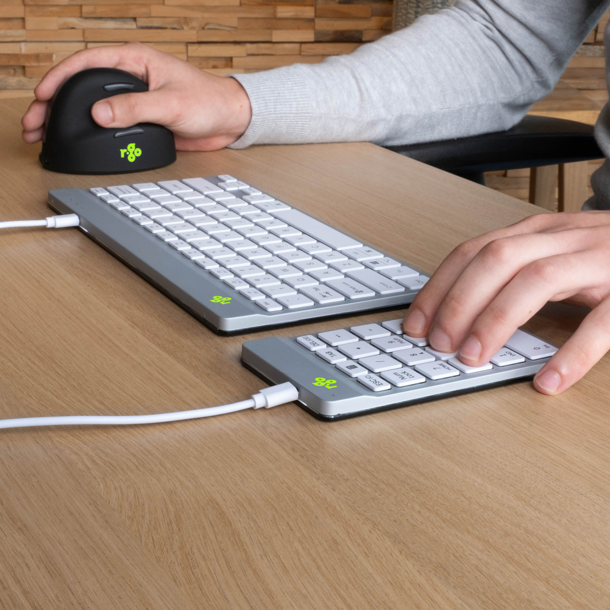 R-GO TOOLS Pavé numérique Numpad Break, filaire blanc/argent