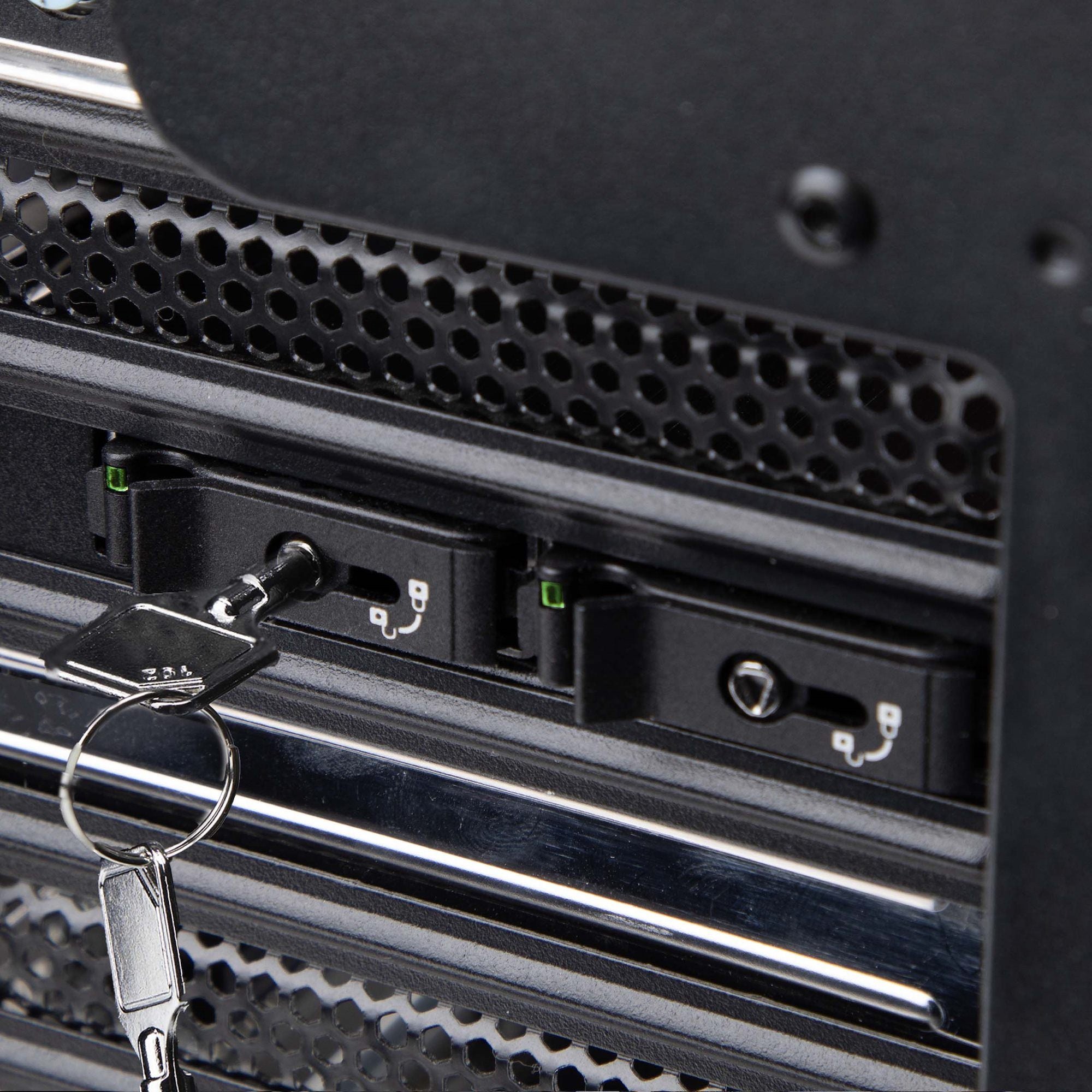 Dual-Bay M.2 NVMe SSD to PCIe x8