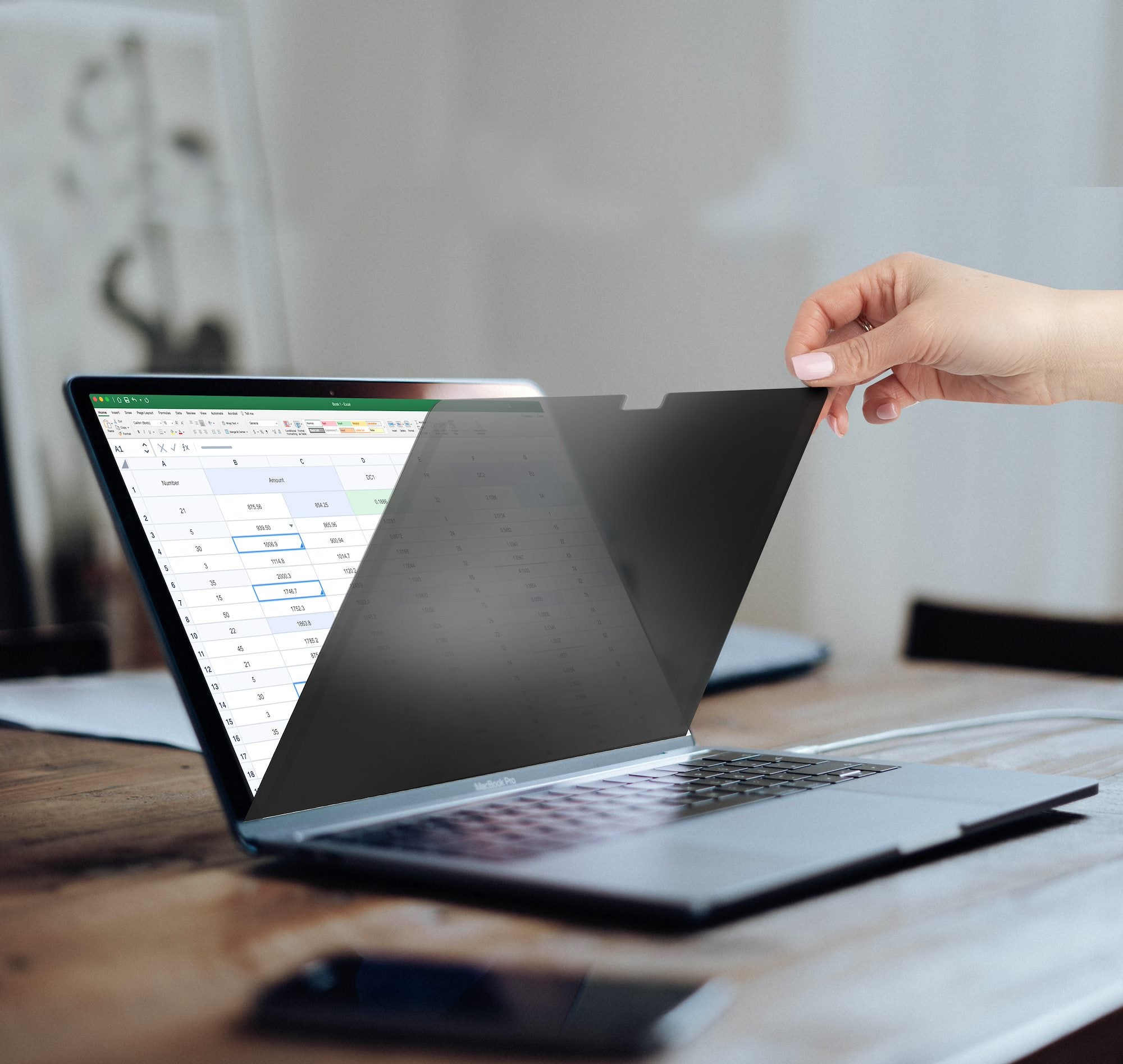 14" MacBook Pro Laptop Privacy Screen
