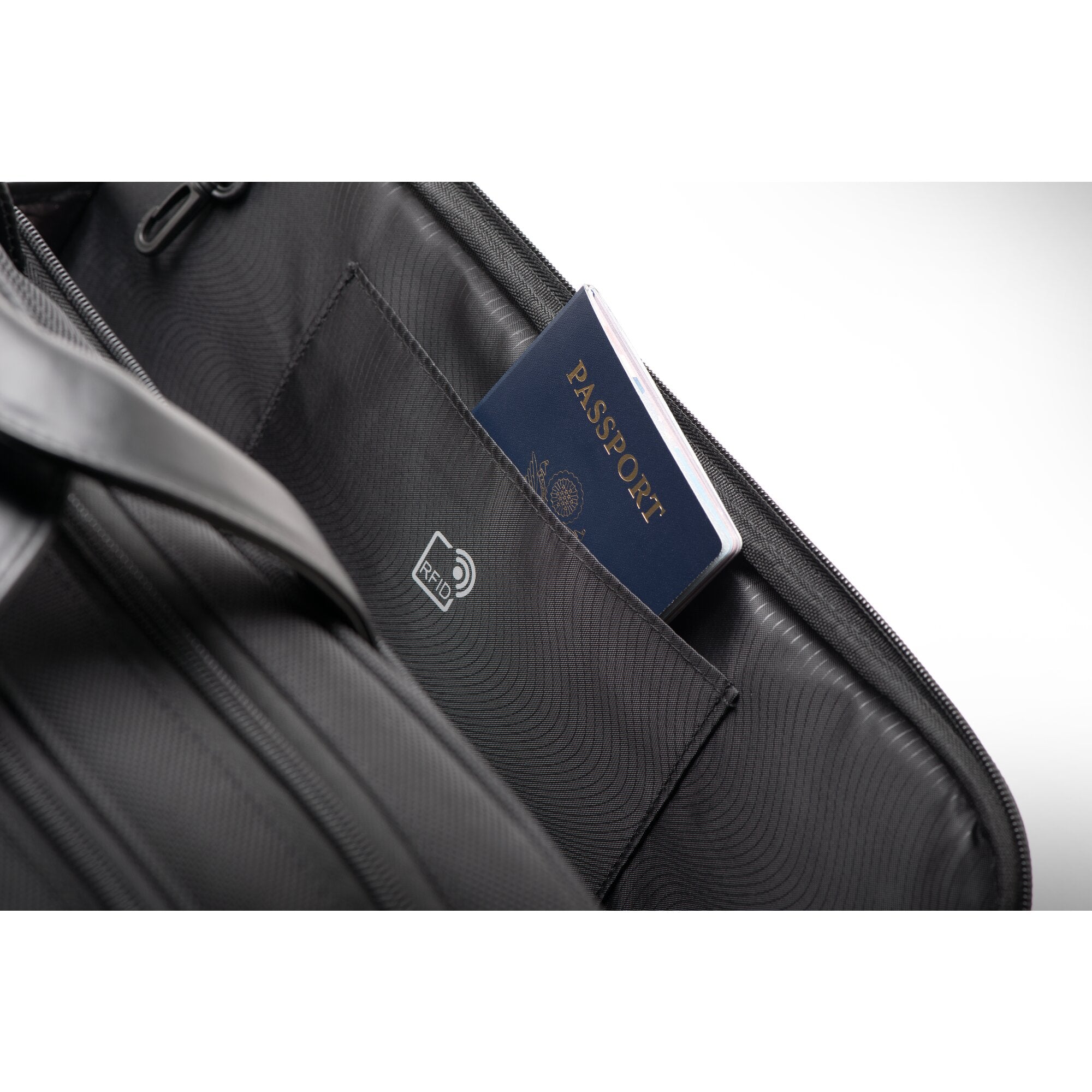 Contour" 2.0 15.6" Business Laptop Brief