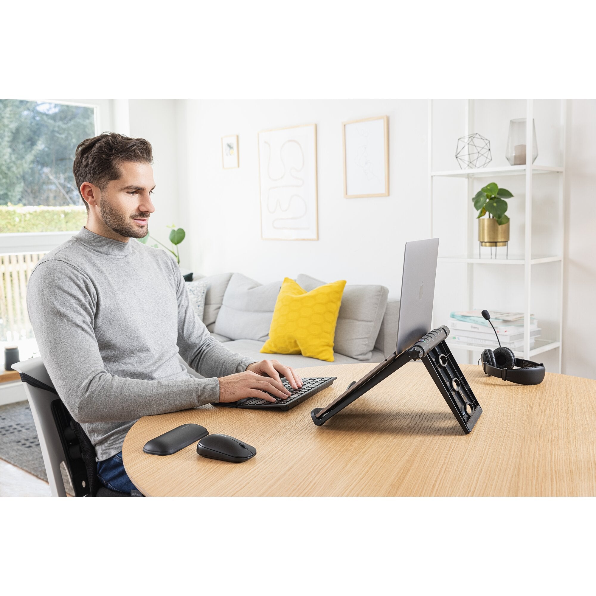 Kensington SmartFit Easy Riser Stand