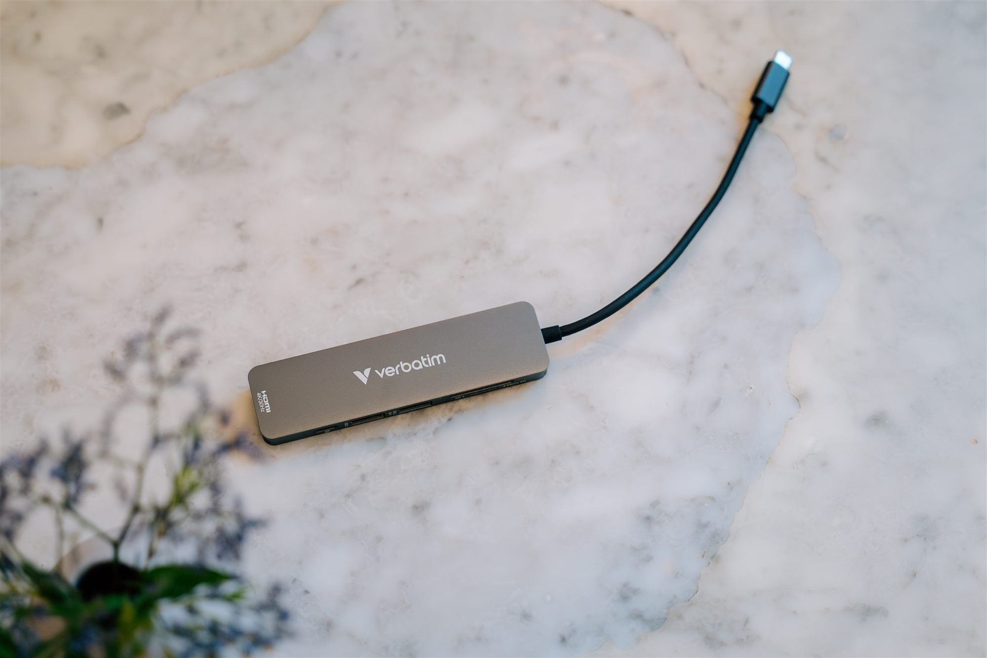 USB-C Essentials Multiport Hub 6 Port w