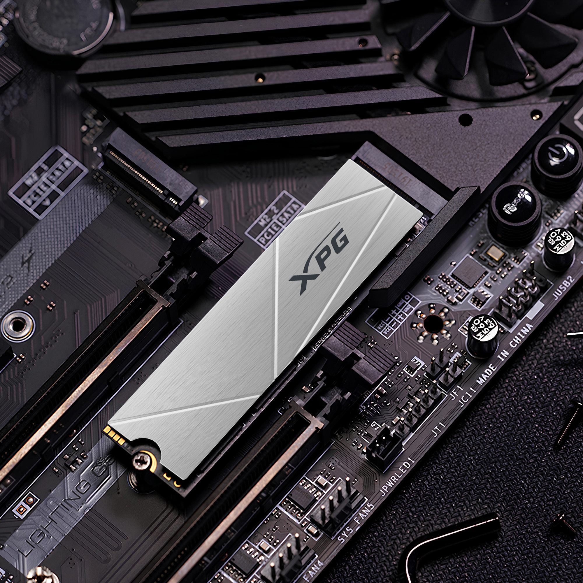 XPG GAMMIX S60 1 To M.2 PCI Express 4.0 NVMe 3D NAND