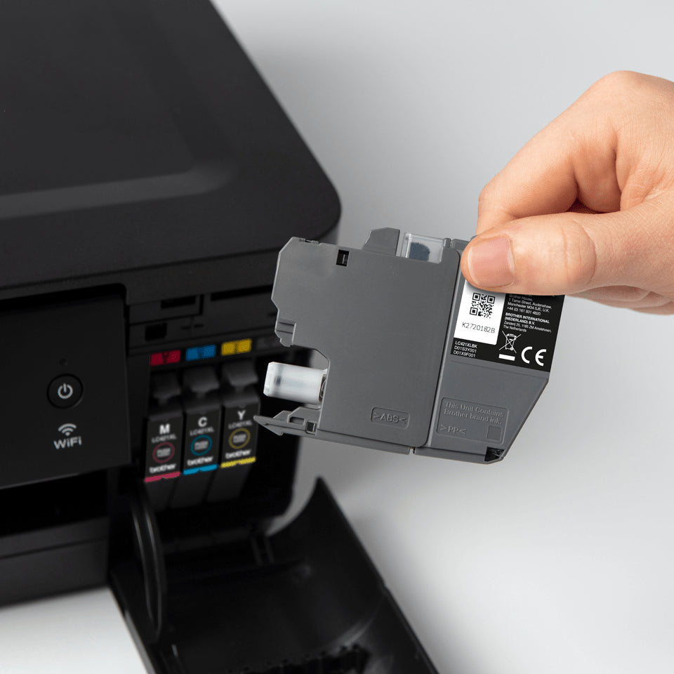 BROTHER 500-page high capacity Cyan ink cartridge for DCP-J1050DW MFC-J1010DW and DCP-J1140DW