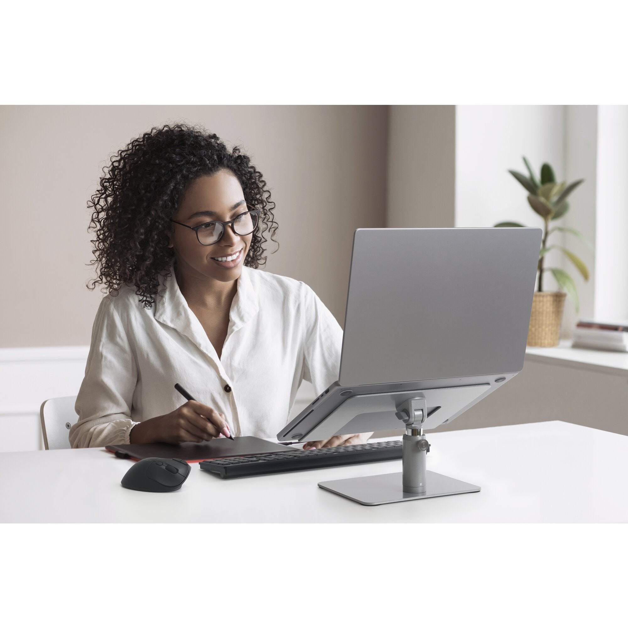 Kensington Universal Alum laptop stand
