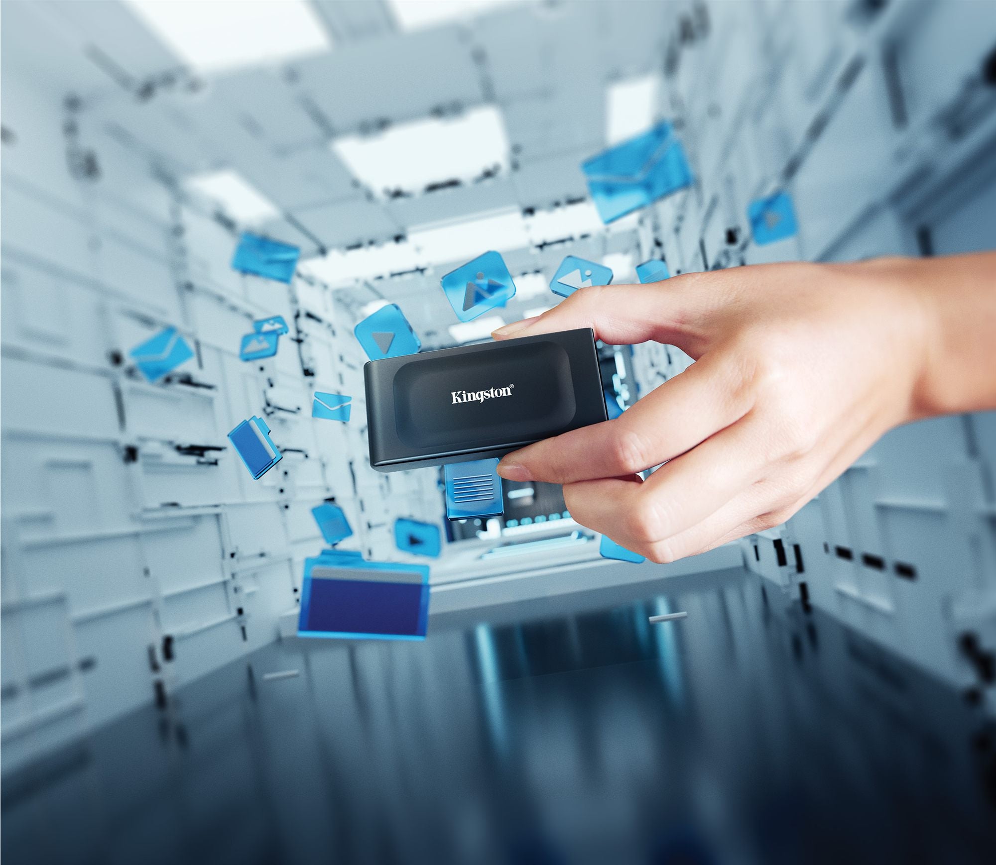 KINGSTON XS1000 1To SSD Pocket-Sized USB 3.2 Gen 2 External Solid State Drive Up to 1050Mo/s