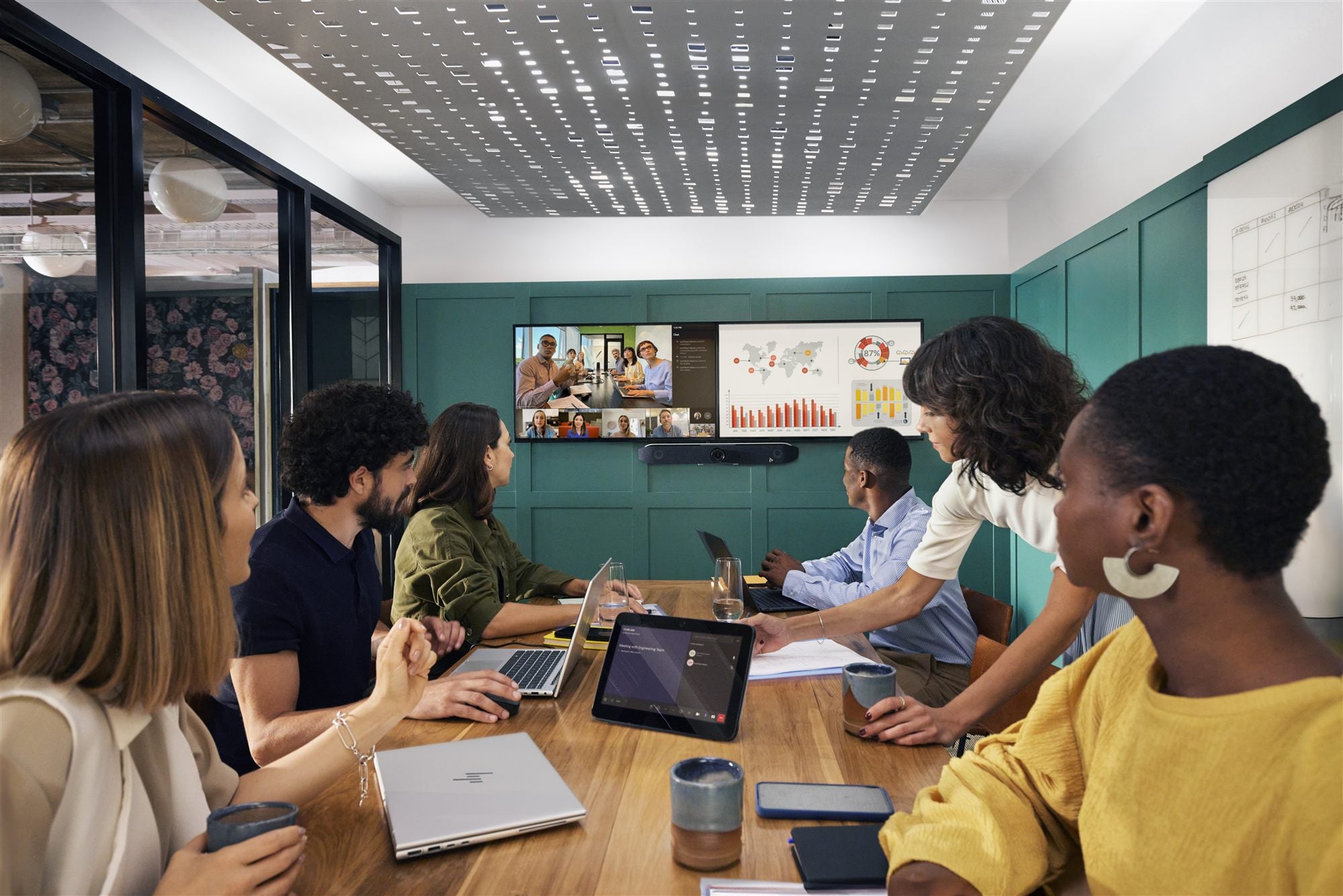 Poly Studio V52 USB Video Bar - EU