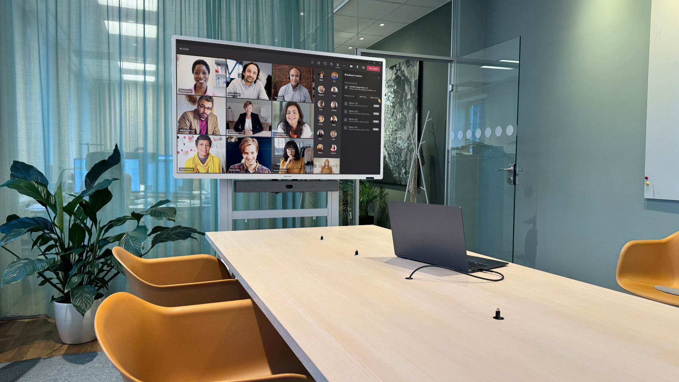 Ochno Socket, pull out, LED button, aluminium