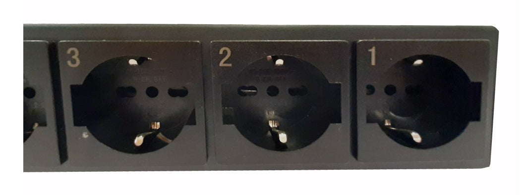 "Techly I-CASE STRIP-815I Barre de Rack 19"" 1.5U, 8x prises UNEL a l'arriere, 8x interrupteur a l'avant"