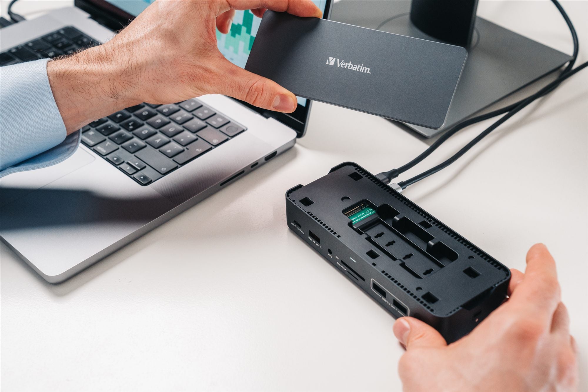 USB-C Pro Docking Station 15 Port with S