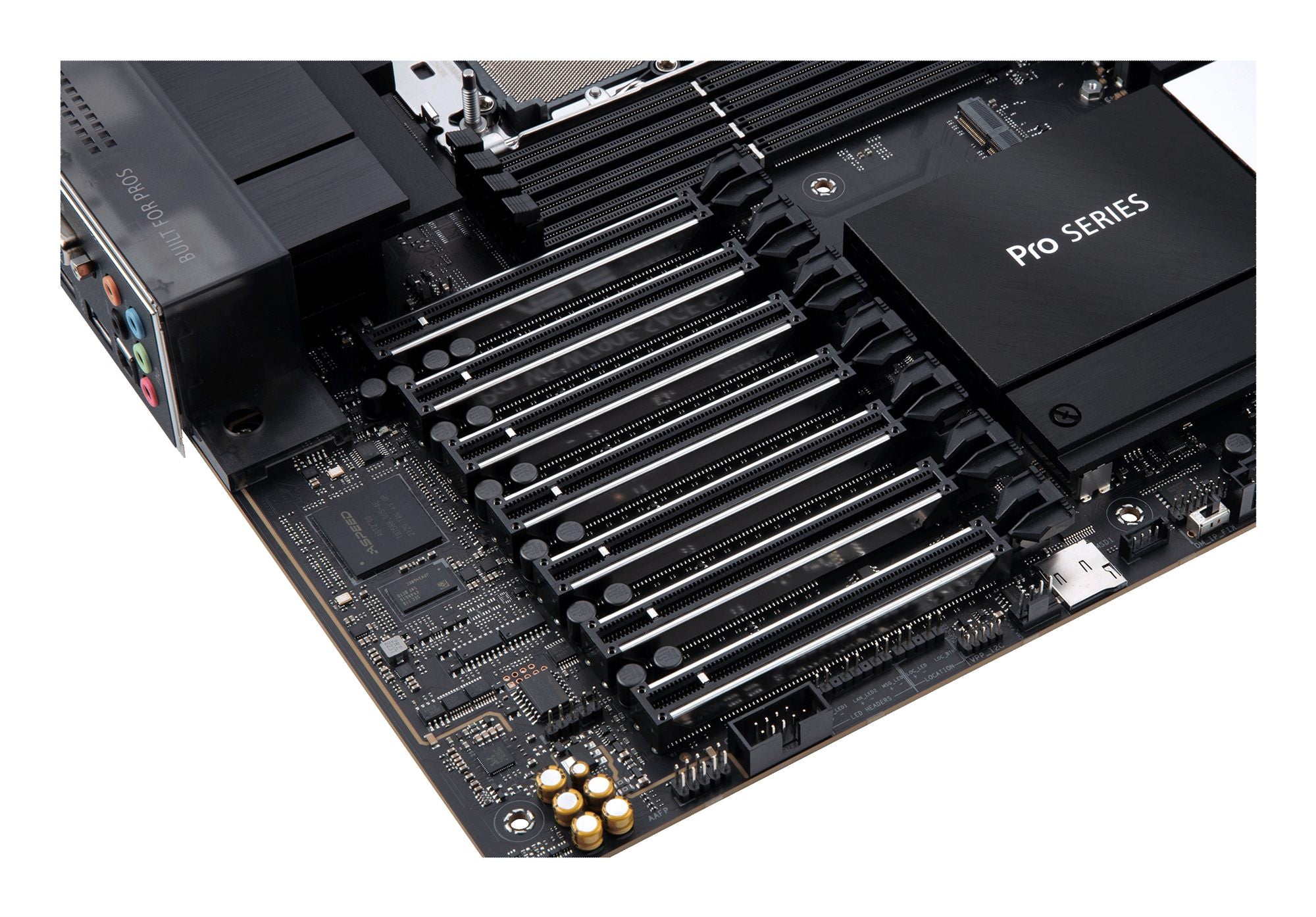 ASUS PRO WS W790E-SAGE SE LGA4677 ATX 8xDDR4 7xPCIe 4.0 x16 8xSATA 3xM.2