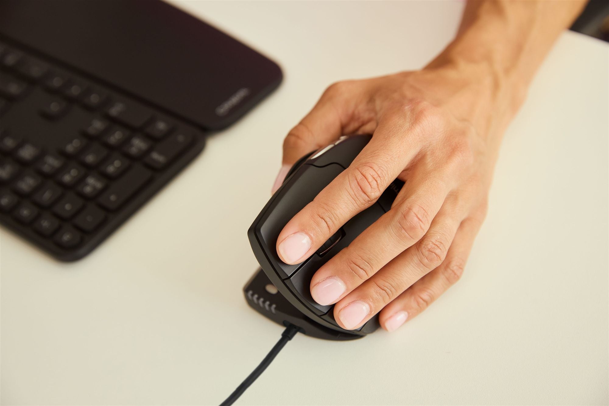 CONTOUR DESIGN Souris verticale Unimouse filaire, gaucher