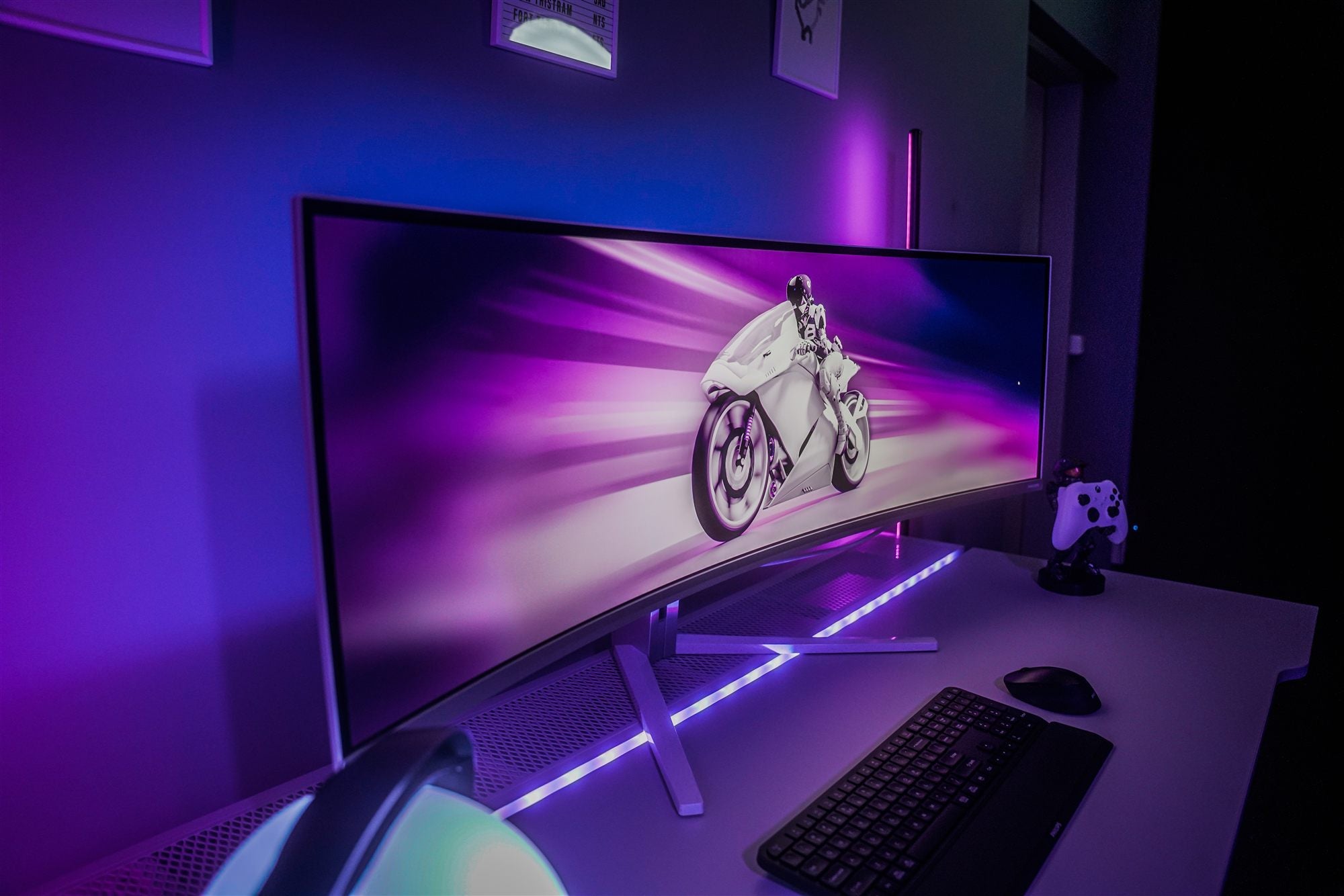 PHILIPS 49M2C8900/00 49p 5120x1440 Gaming Monitor OLED 32:9 0.03ms 2xHDMI DP USB