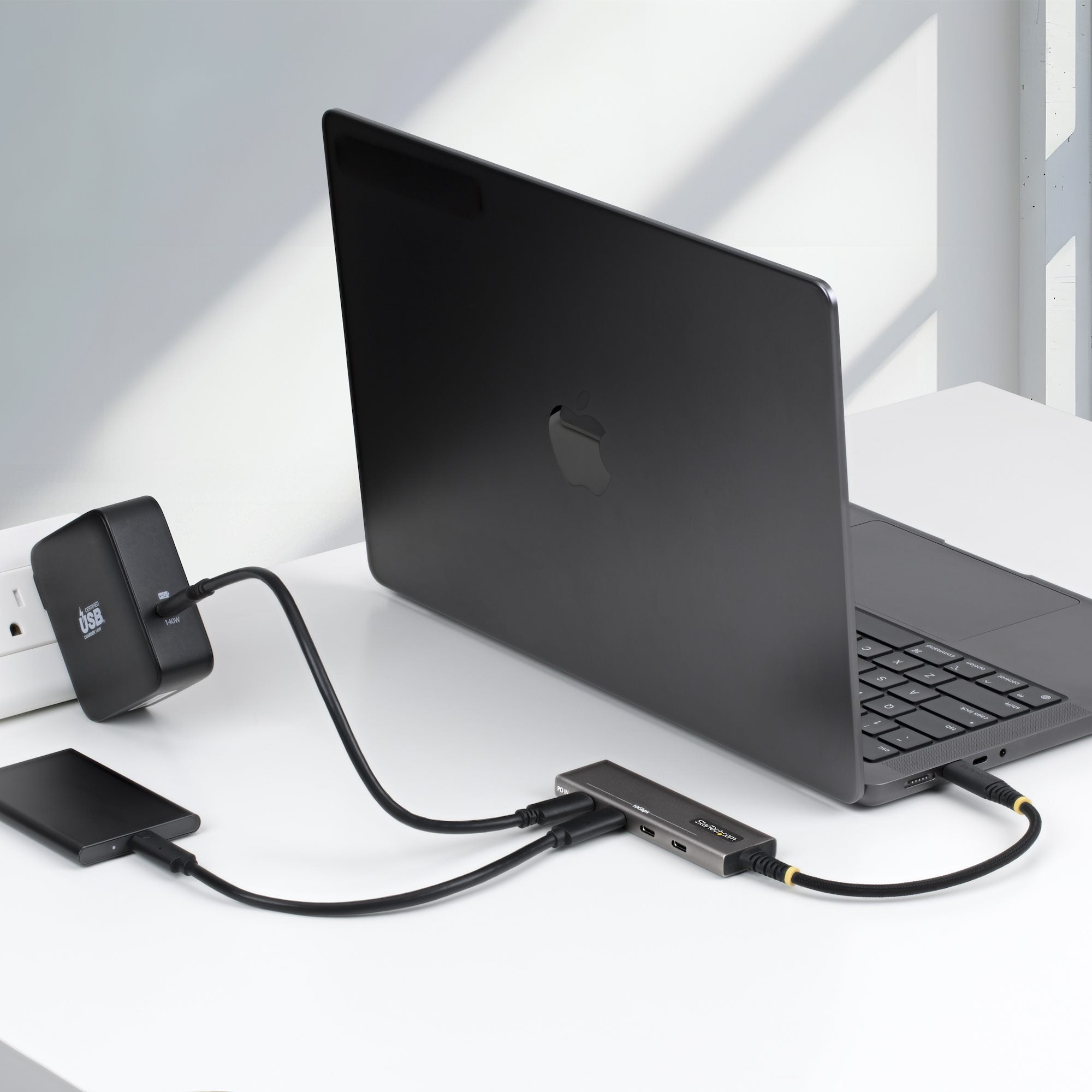 4-Port USB-C Hub 10Gbps 4x USB-C Ports