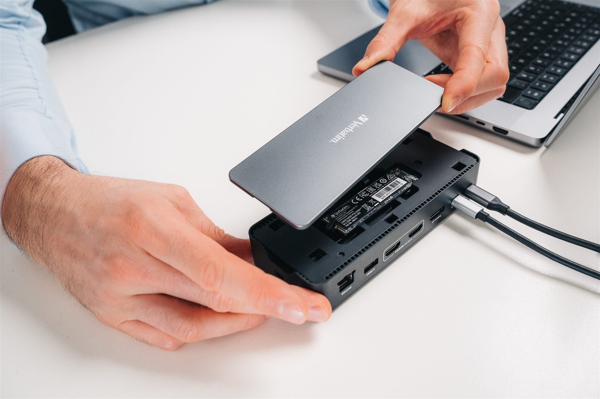 USB-C Pro Docking Station 15 Port with S