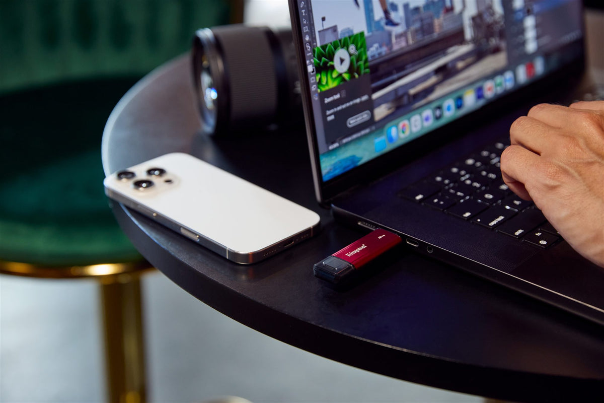 KINGSTON 2To Dual USB-A/C Portable SSD Up to 1050Mo/s USB 3.2 Gen 2
