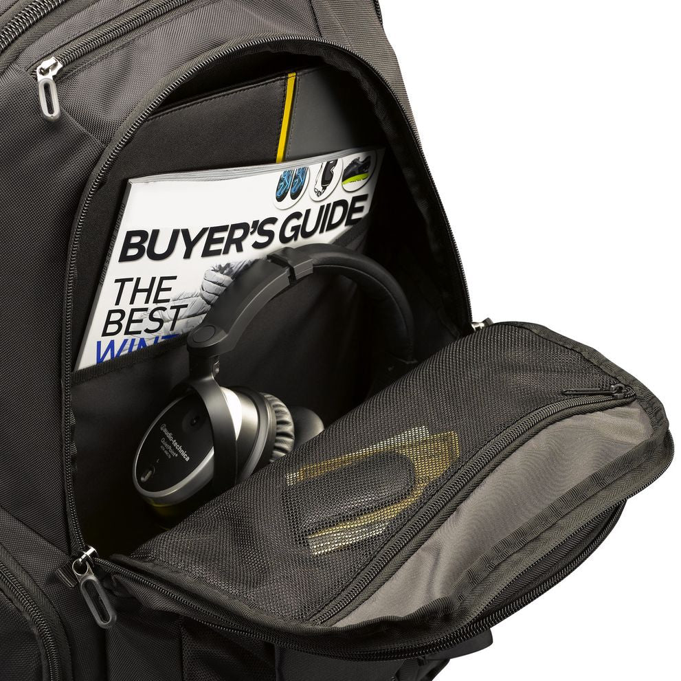 Full-Feature professional 17" backpack