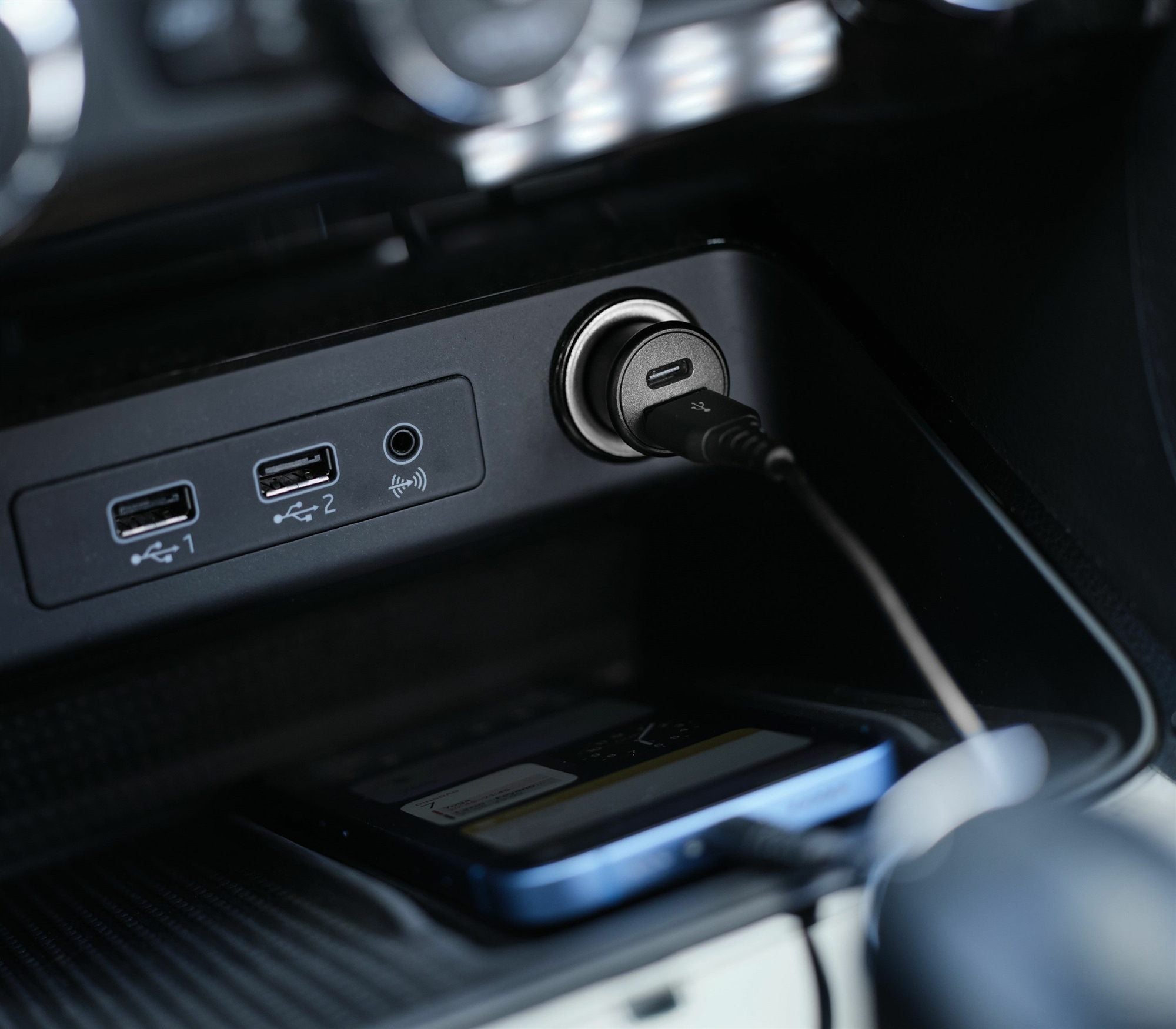 TRUST Chargeur voiture MAXO 38W 1x USB-A & 1x USB-C