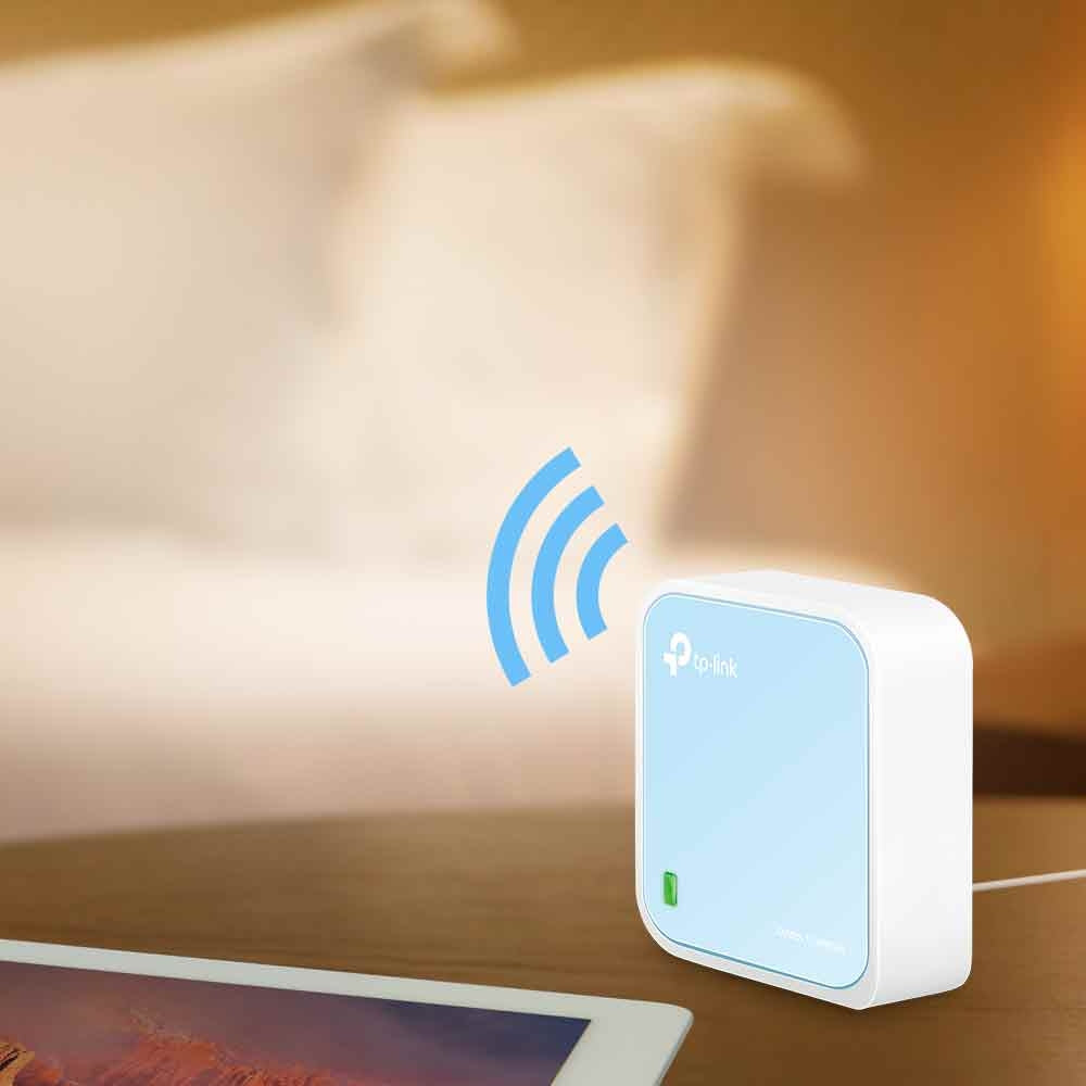 TP-LINK 300Mbps Wireless N Mini Pocket AP Router QCOM 2T2 2.4GHz 802.11n/g/b 1 Ethernet Port 1 Micro USB port Internal Antenna