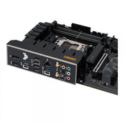 Carte mere ATX ASUS TUF GAMING B650-PLUS WIFI avec Wi-Fi 6 et support DDR5