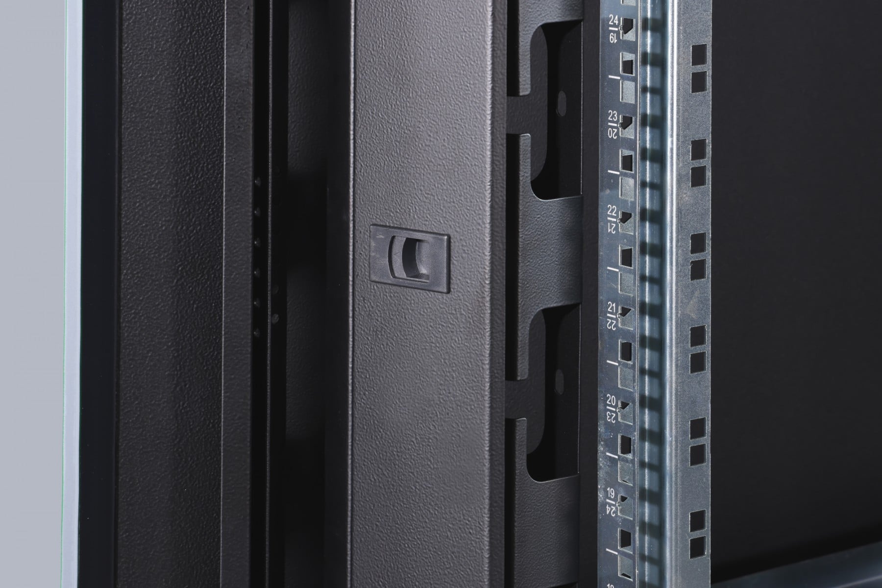 "Armoire réseau debout Unique 19"" 42U rack 800x1000, porte avant en verre, noir, 800kg 2053x800x1000 mm, couleur noire (RAL 9005)"