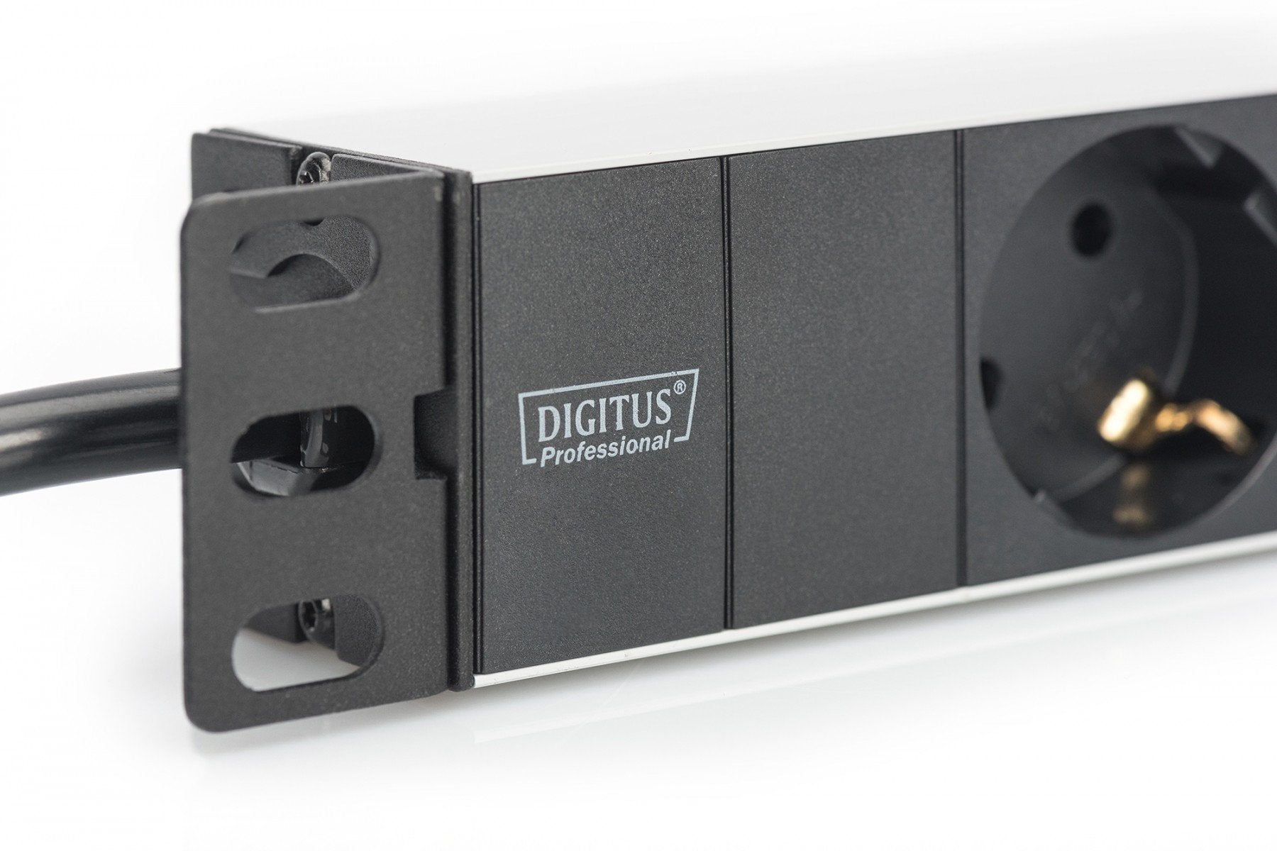 Digitus Bloc multiprise avec profilé en aluminium, prise électrique a contact de protection avec 3 sorties, connecteur a contact de protection pour câ