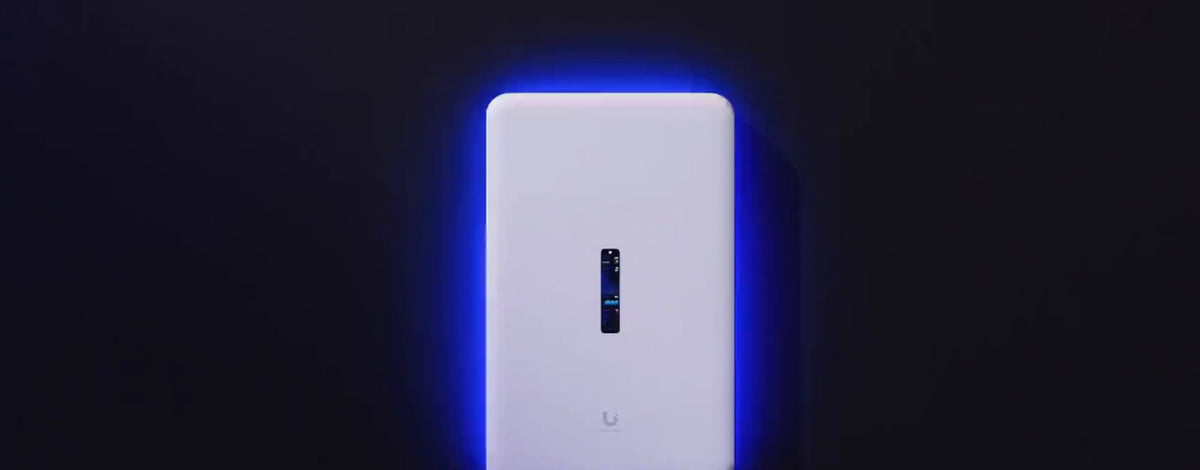 Space-efficient UniFi OS Console with in