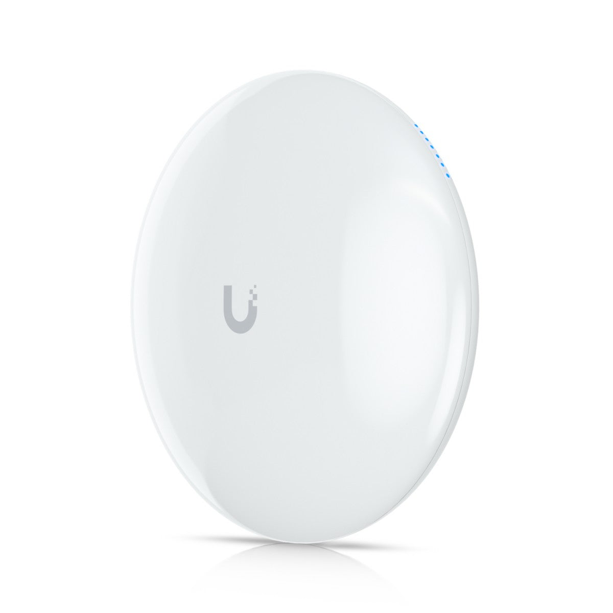 5 GHz wireless bridge with PoE output th