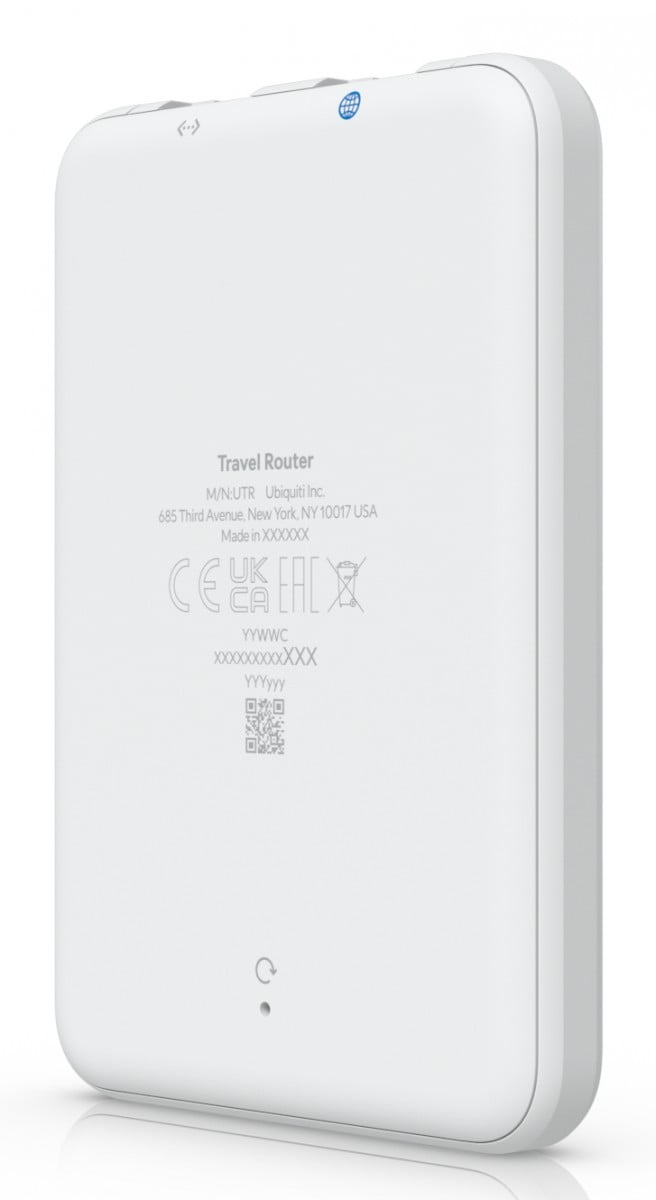 An ultra-slim travel router that instant